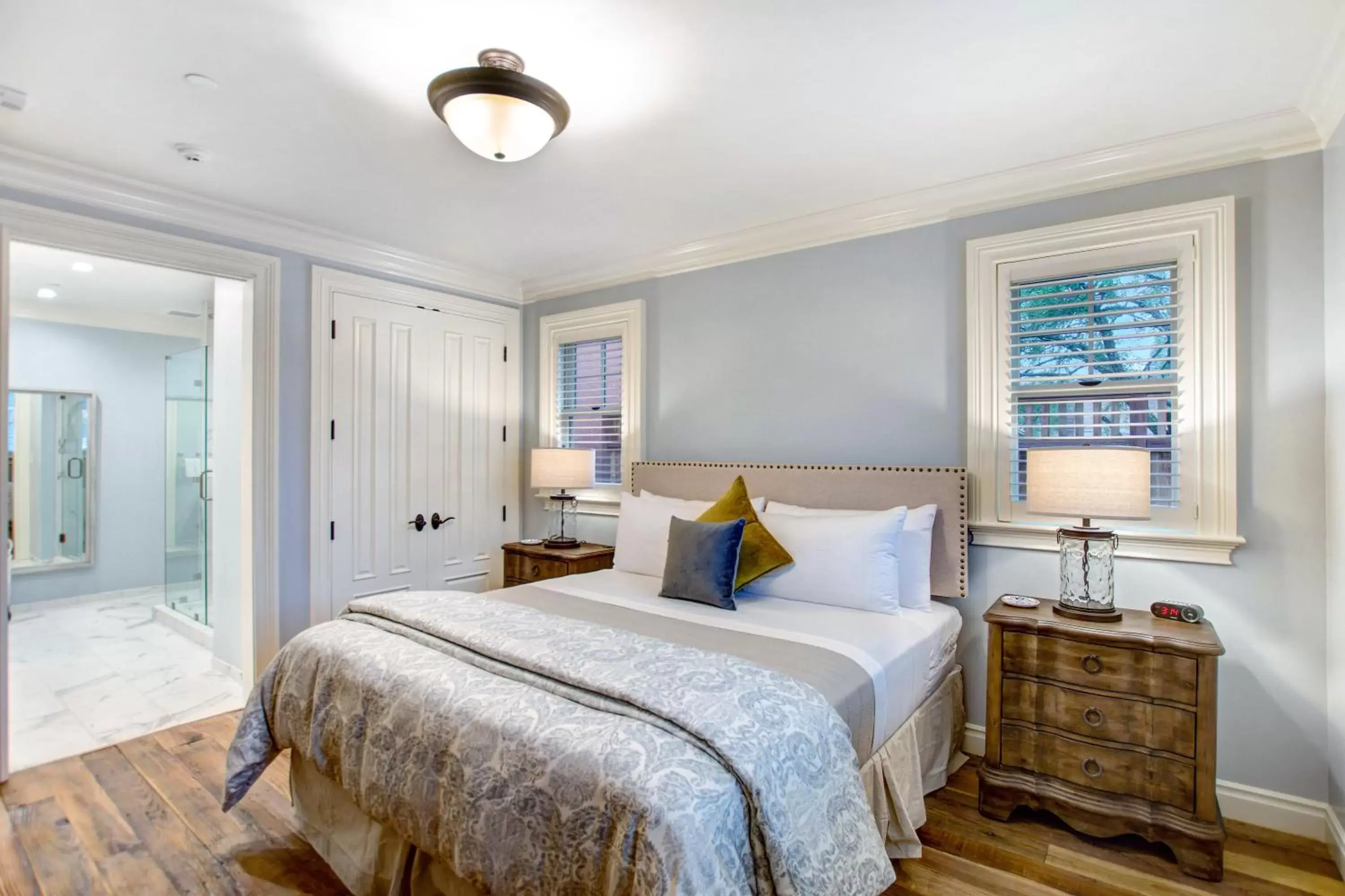 Bedroom, Bed in Sonoma Bungalows