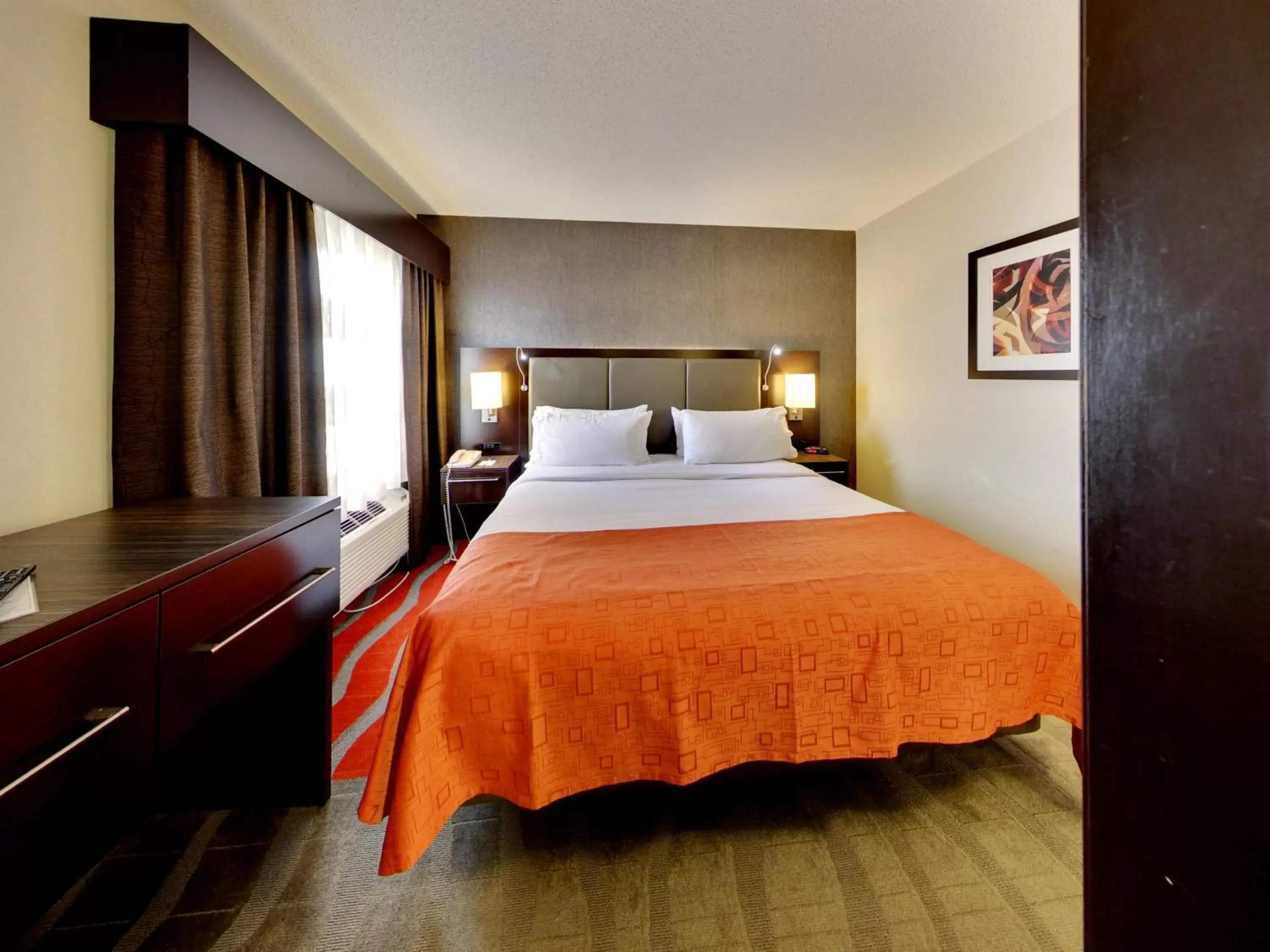 Photo of the whole room, Bed in Holiday Inn Express Hotel & Suites - Edmonton International Airport, an IHG Hotel