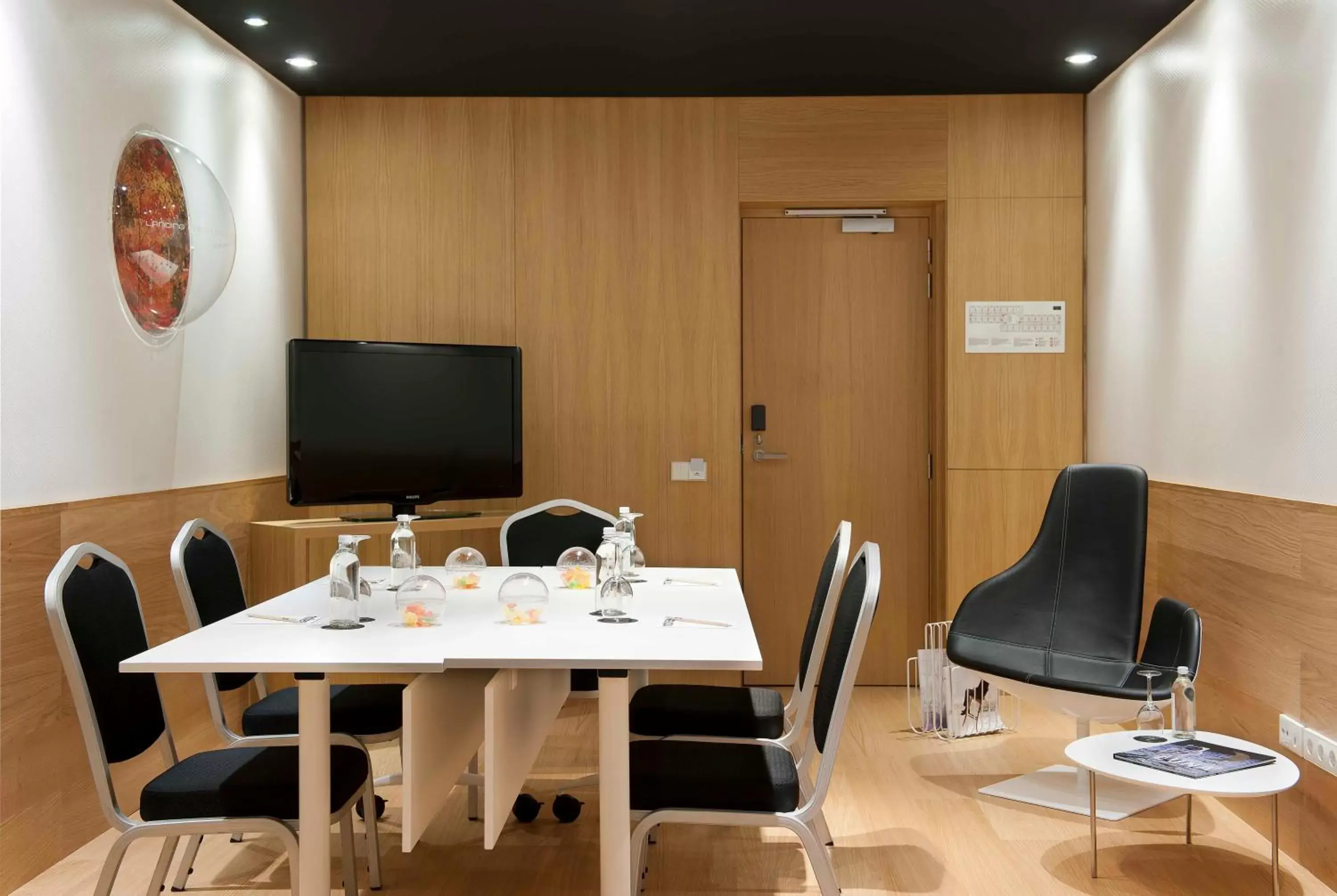 Business facilities, Restaurant/Places to Eat in Barceló Sants