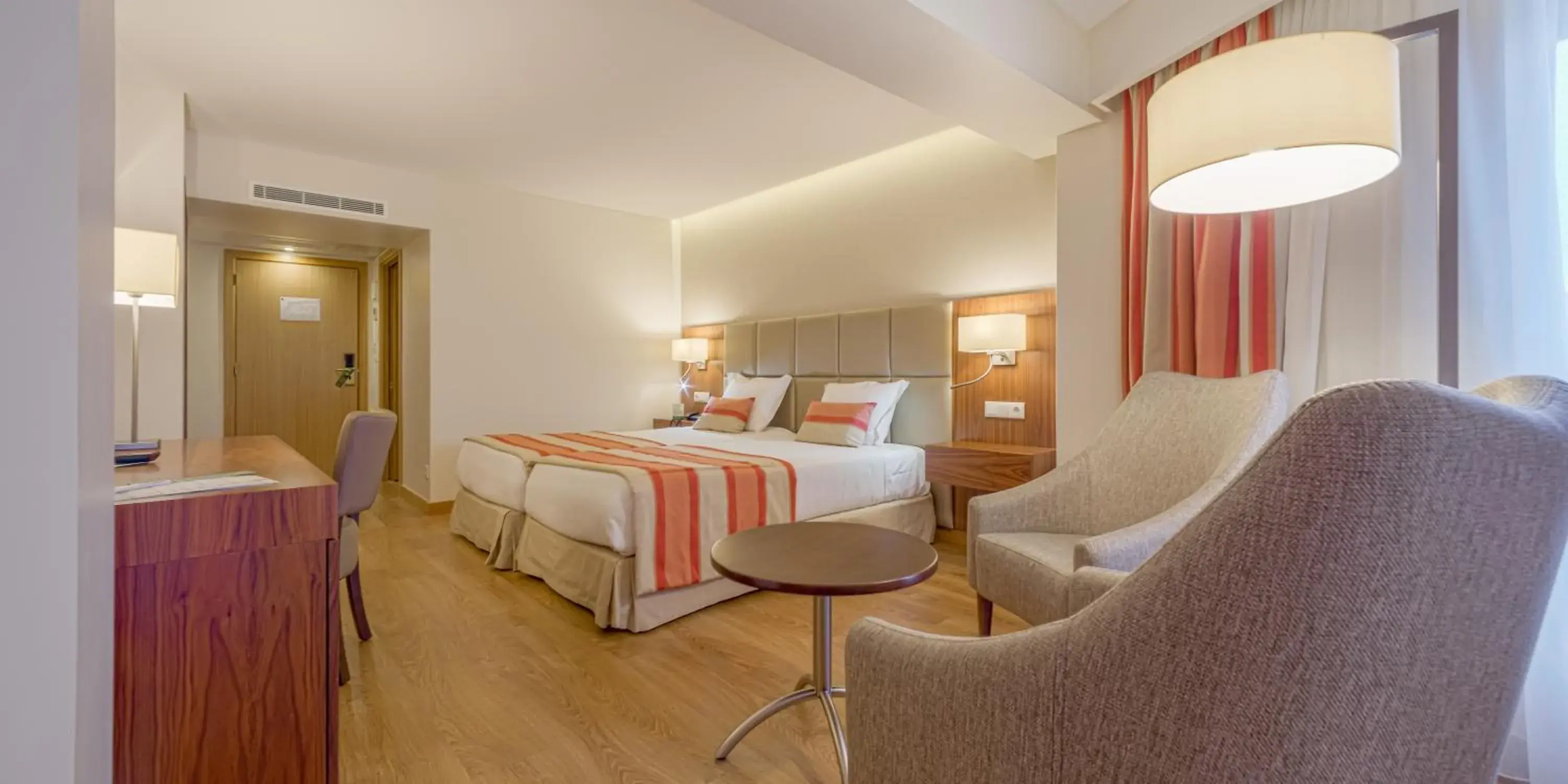 Bed in Hotel Cinquentenario & Conference Center Bed in Hotel Cinquentenario & Conference Center