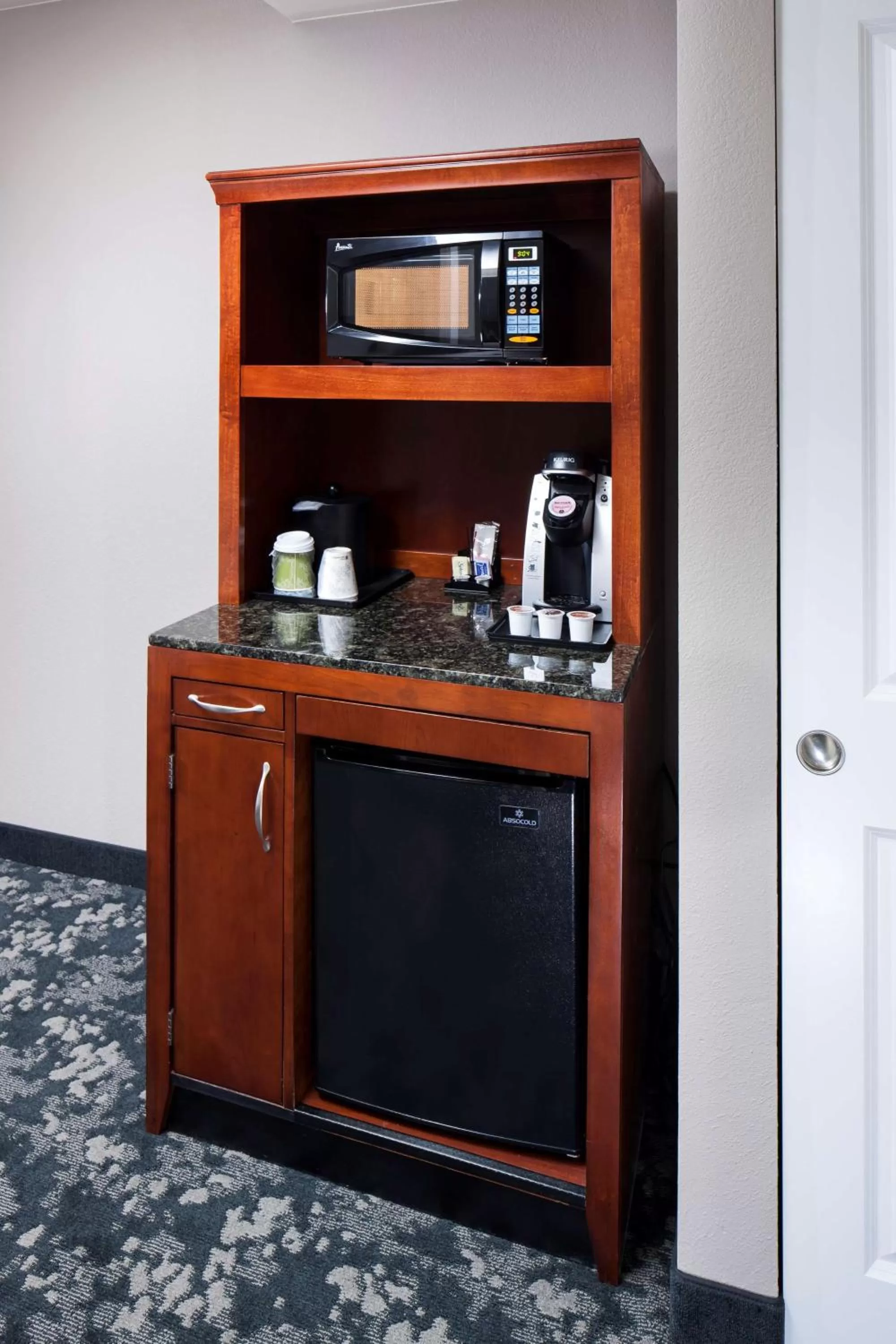 Kitchen or kitchenette in Hilton Garden Inn Austin North