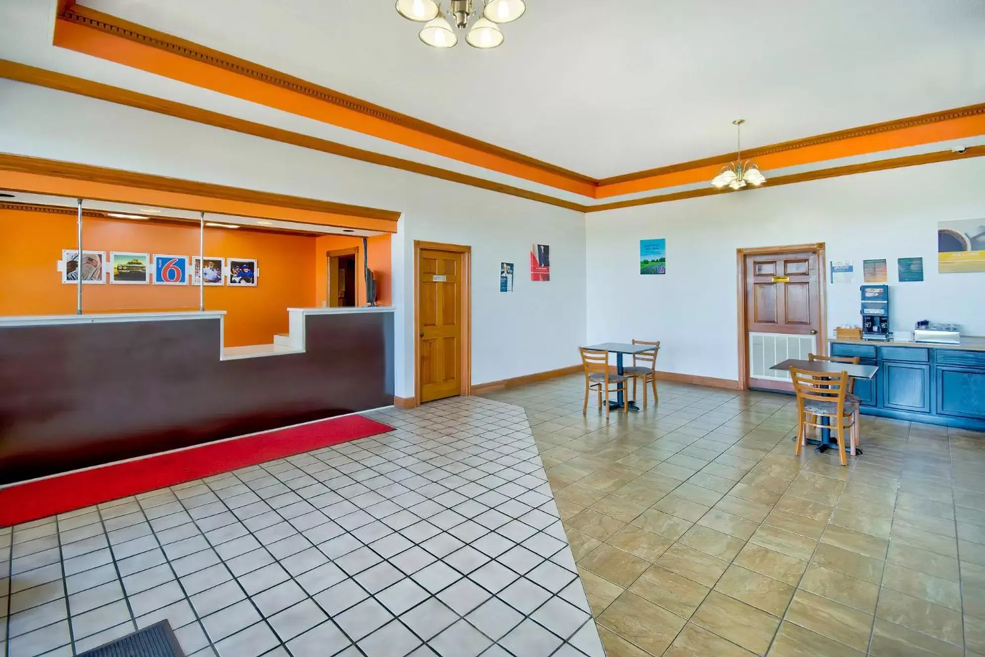Lobby or reception in Motel 6-Grand Rivers, KY