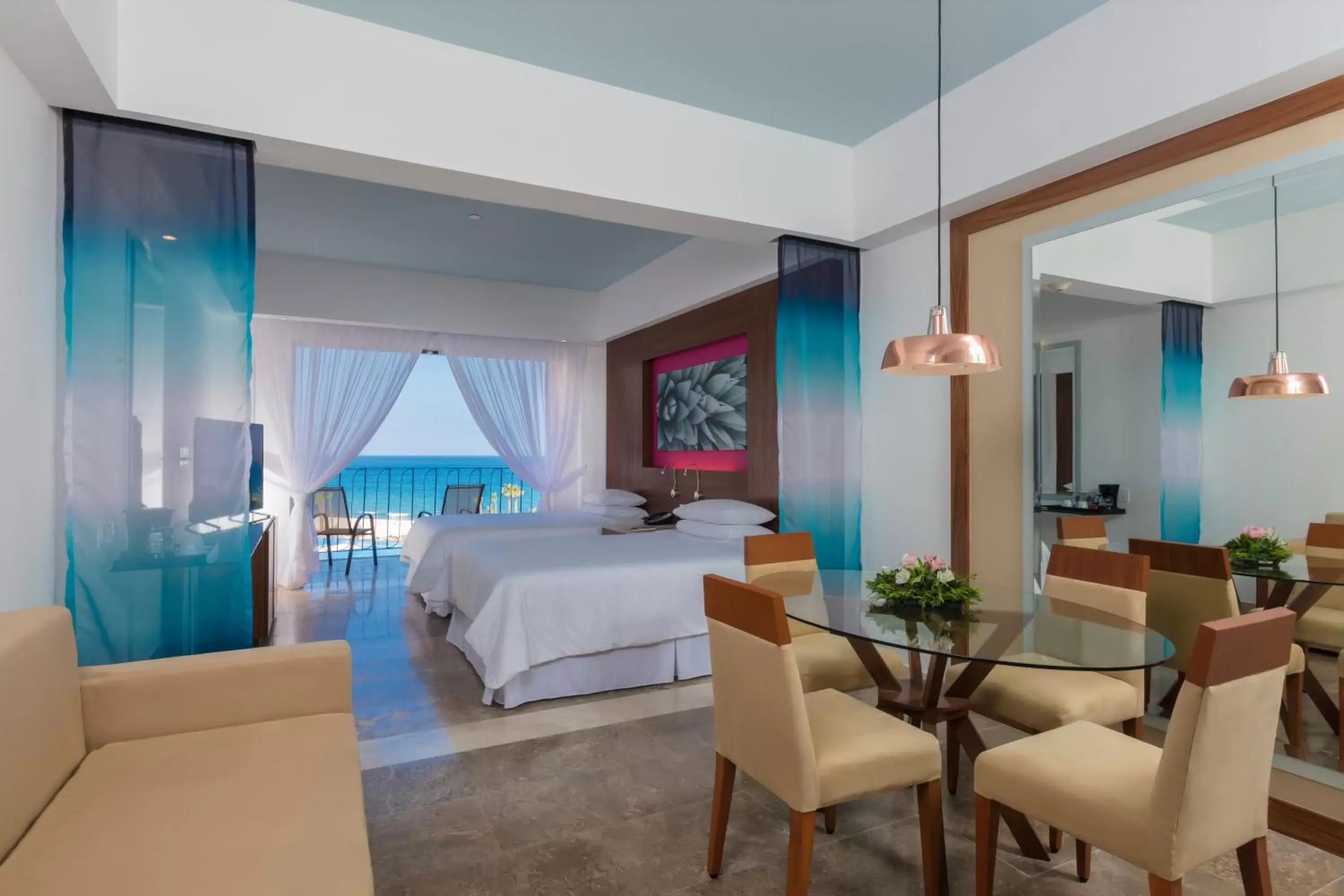 Bed in Krystal Grand Los Cabos - All Inclusive