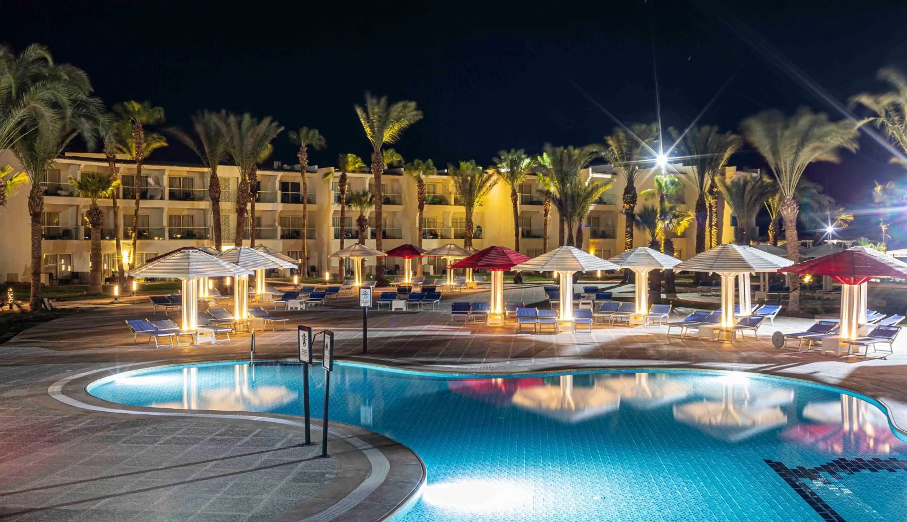 Swimming pool in Amarina Abu Soma Resort & Aquapark