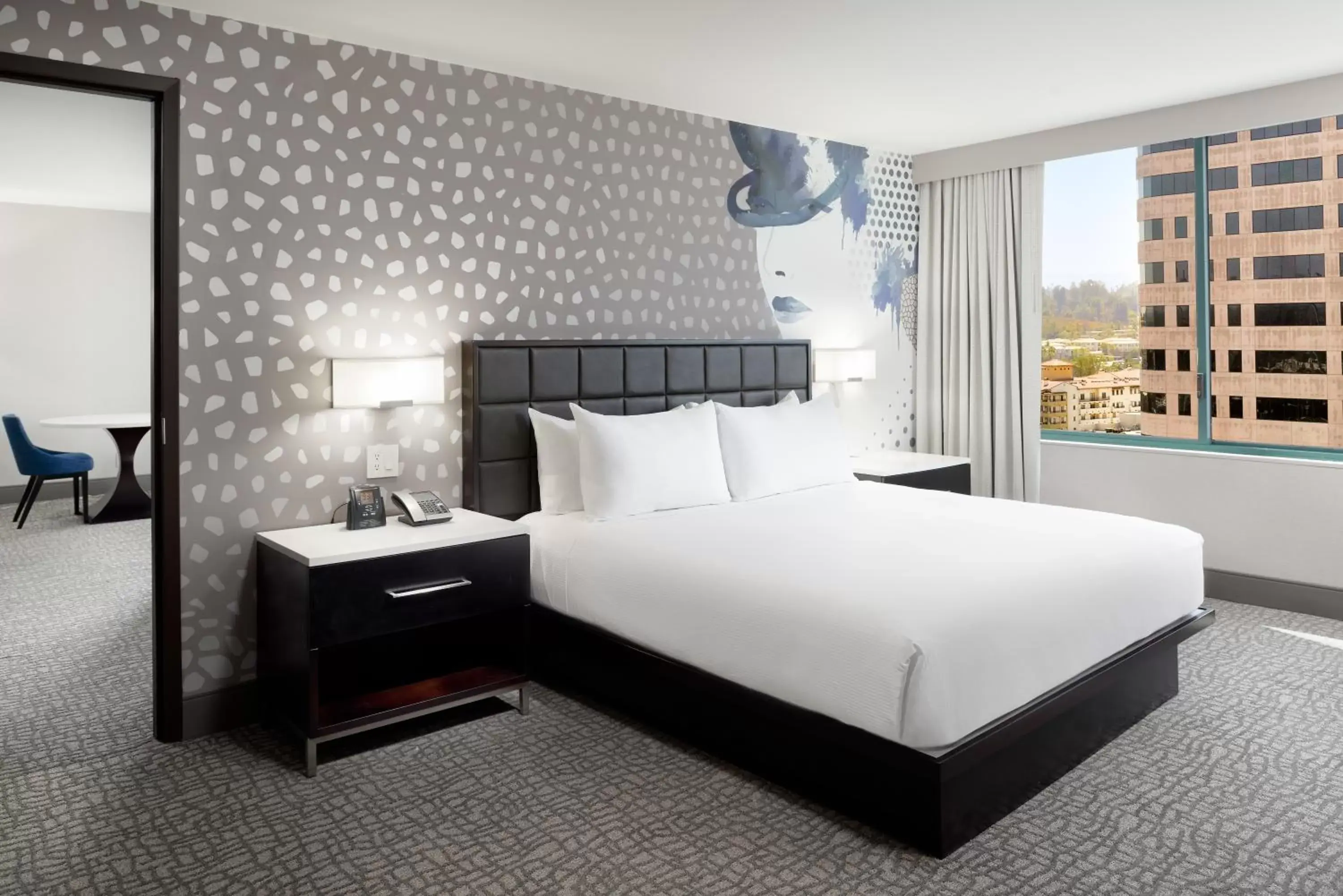 Bedroom, Bed in Hilton Woodland Hills/ Los Angeles