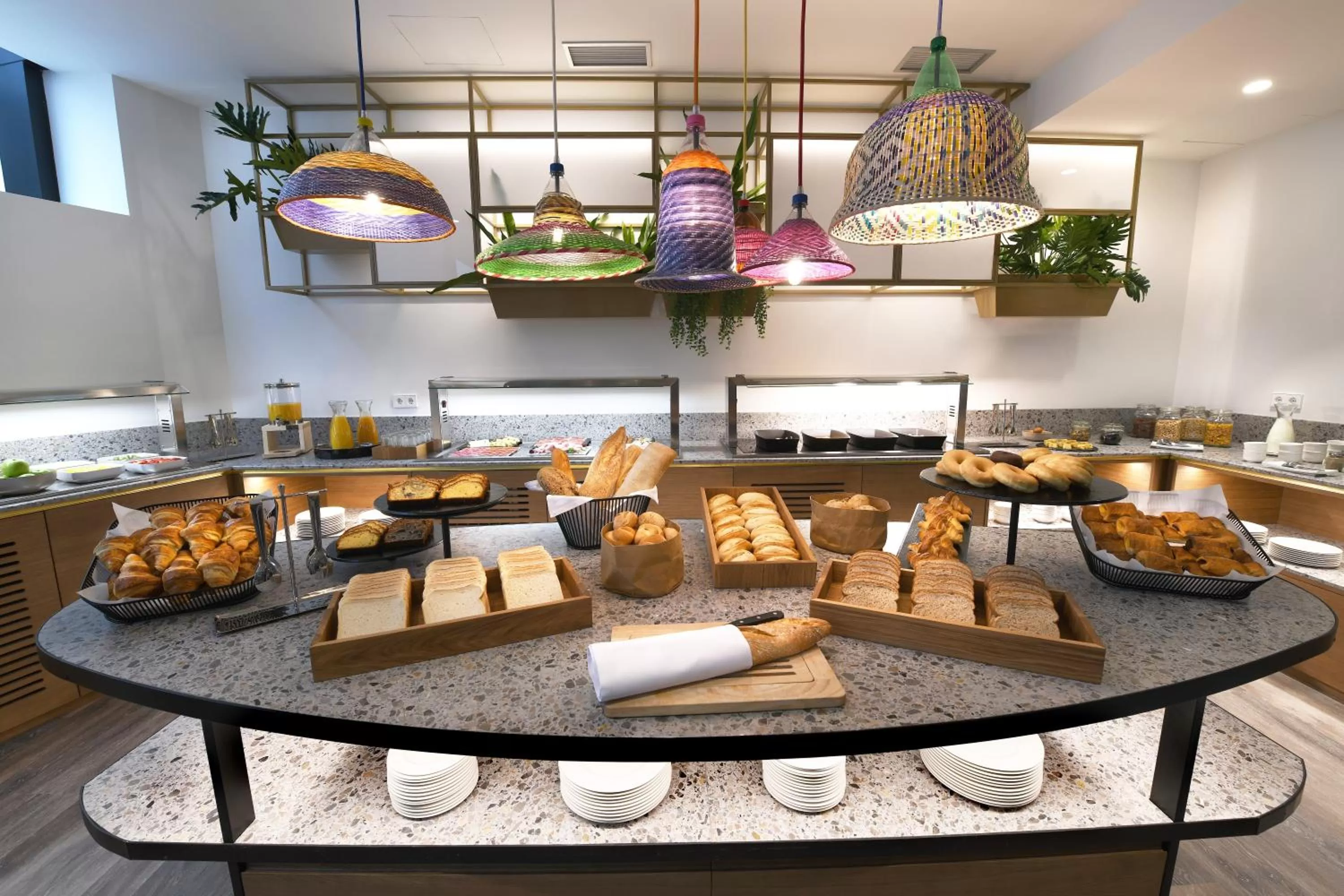 Buffet breakfast in Occidental Vigo