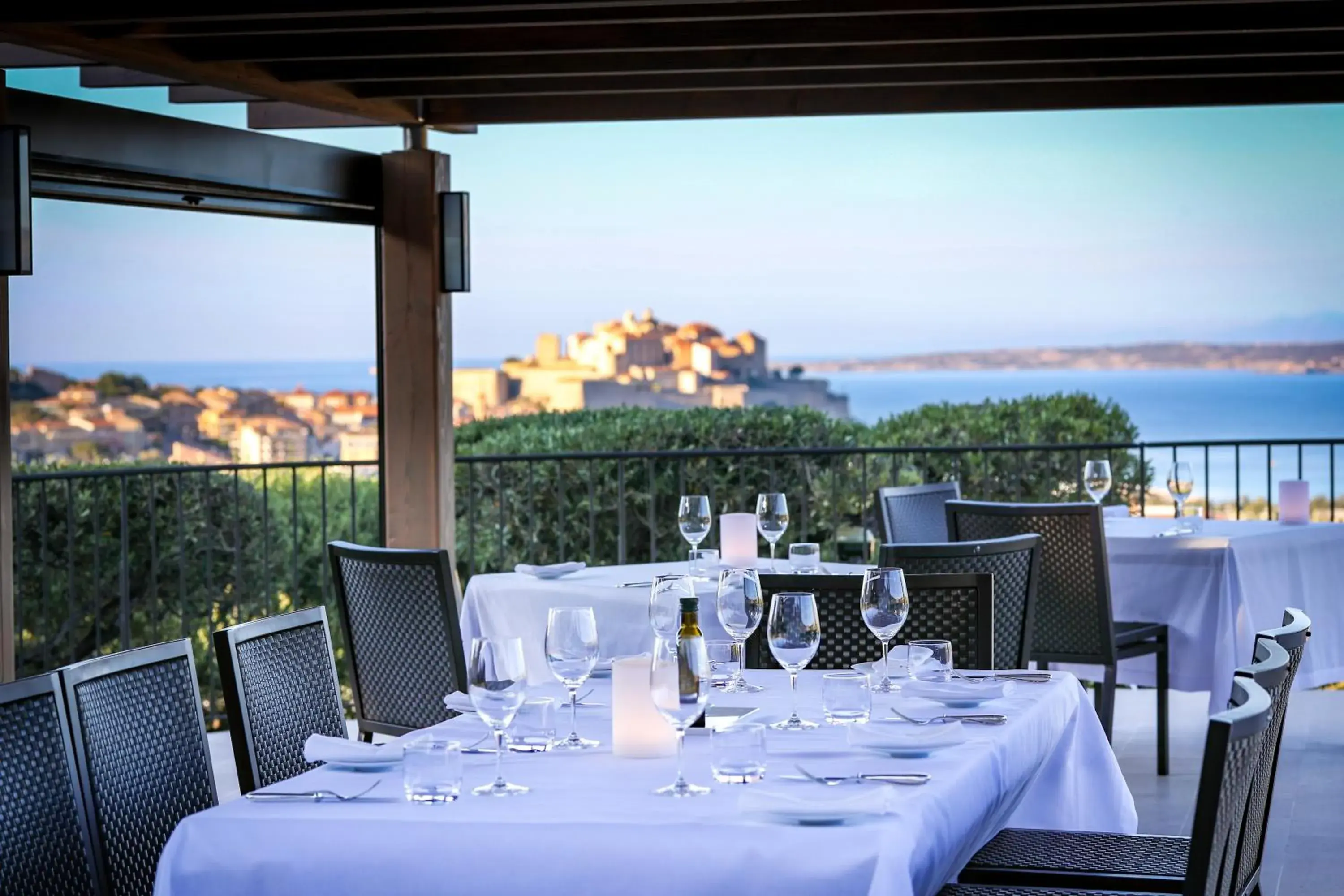 Restaurant/Places to Eat in La Villa Calvi