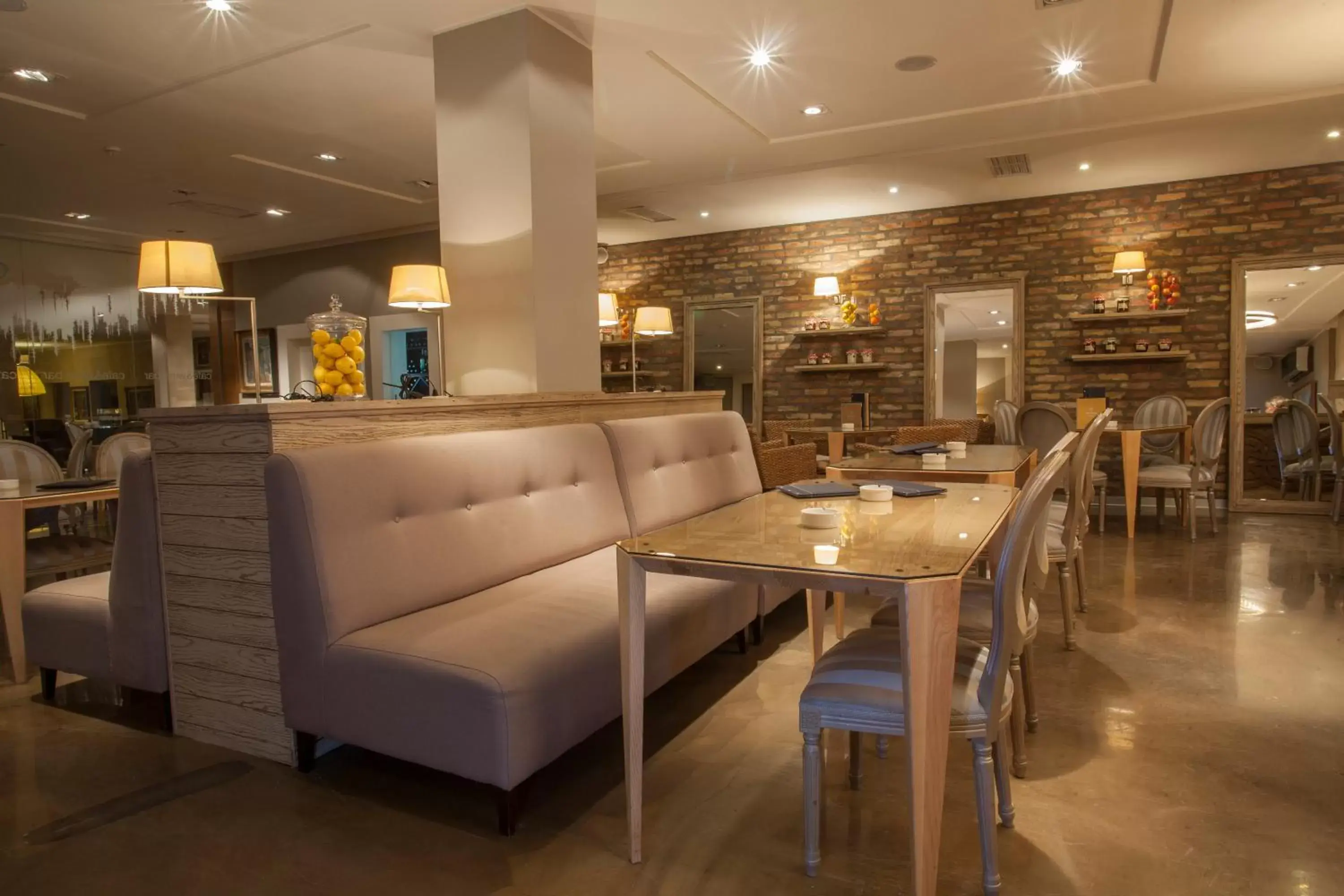 Lounge or bar, Restaurant/Places to Eat in Hotel Palisad