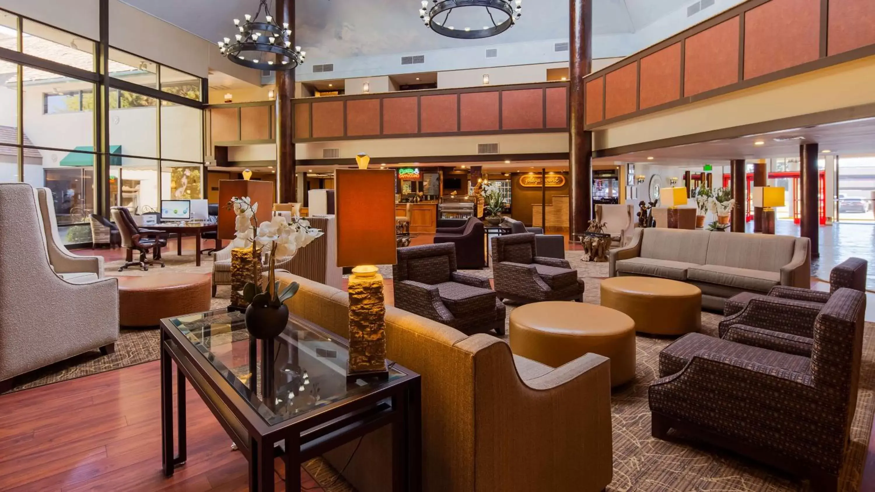 Lobby or reception, Lounge/Bar in SureStay Plus Hotel by Best Western Reno Airport