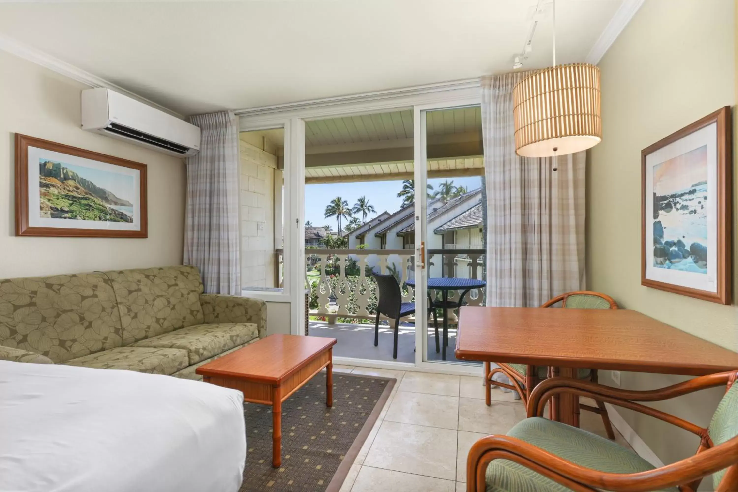 View (from property/room), Seating Area in Aston Islander On The Beach