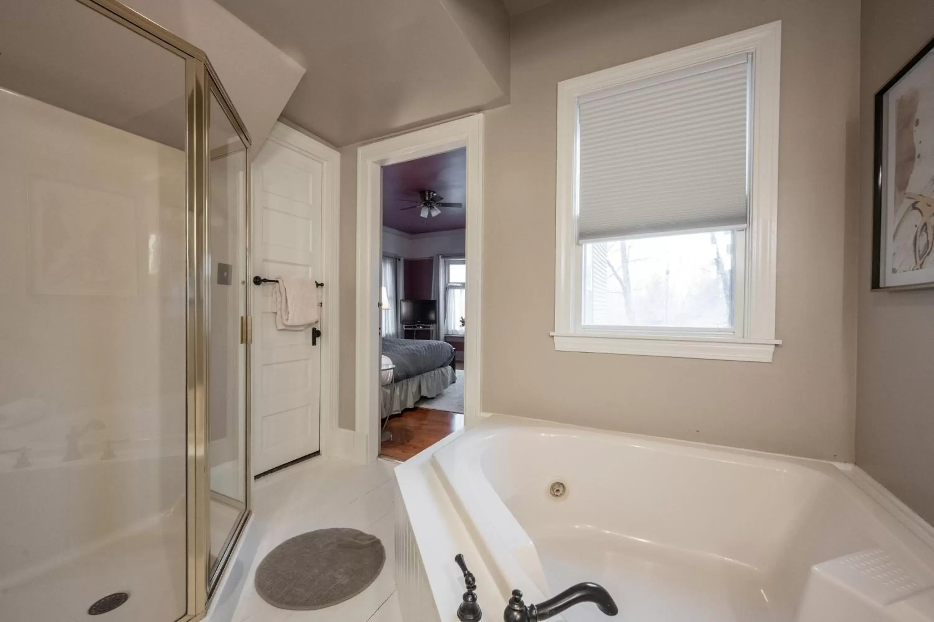 Bathroom in Stone Soup Inn