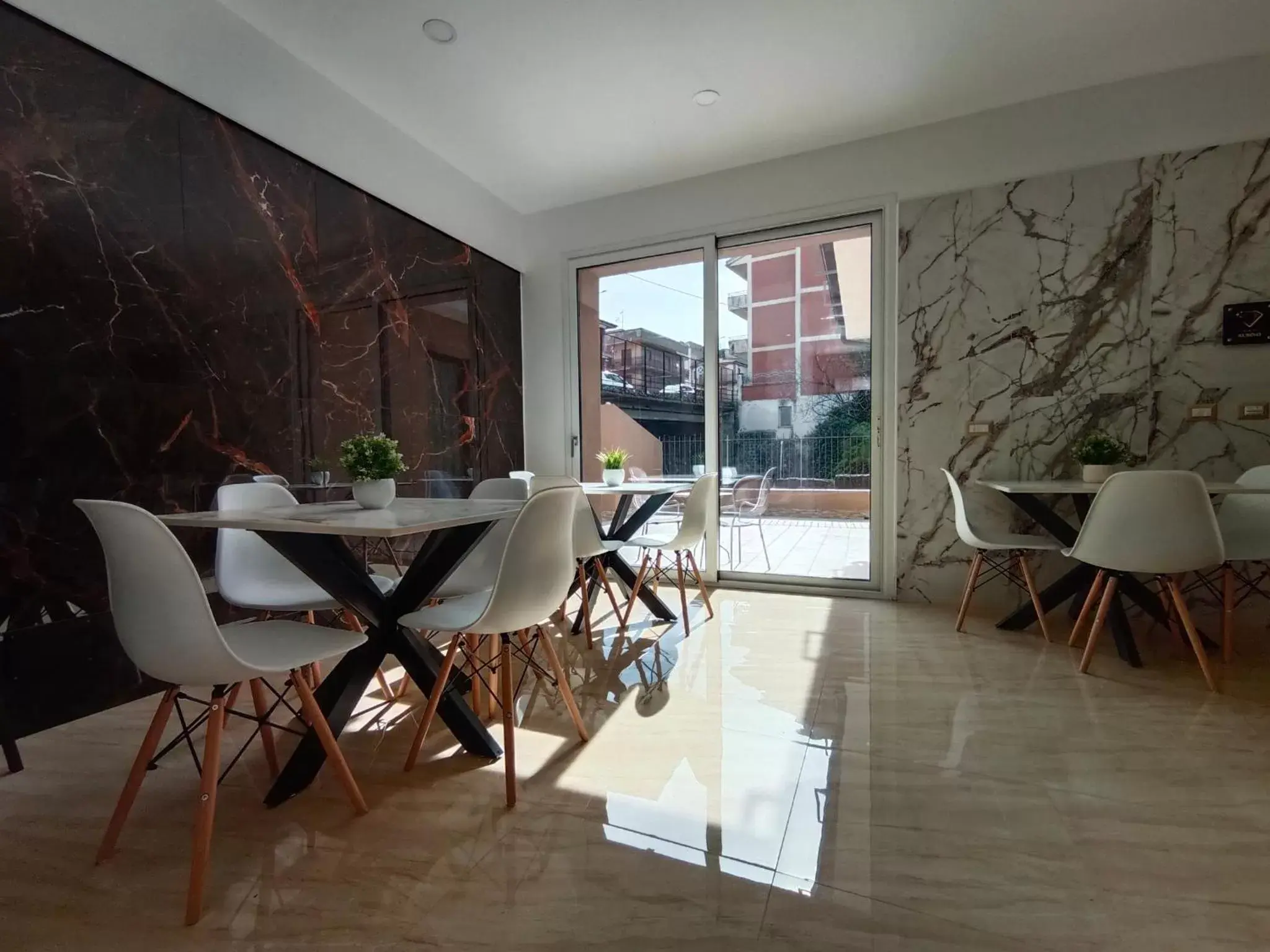 Kitchen or kitchenette, Dining Area in Diamond