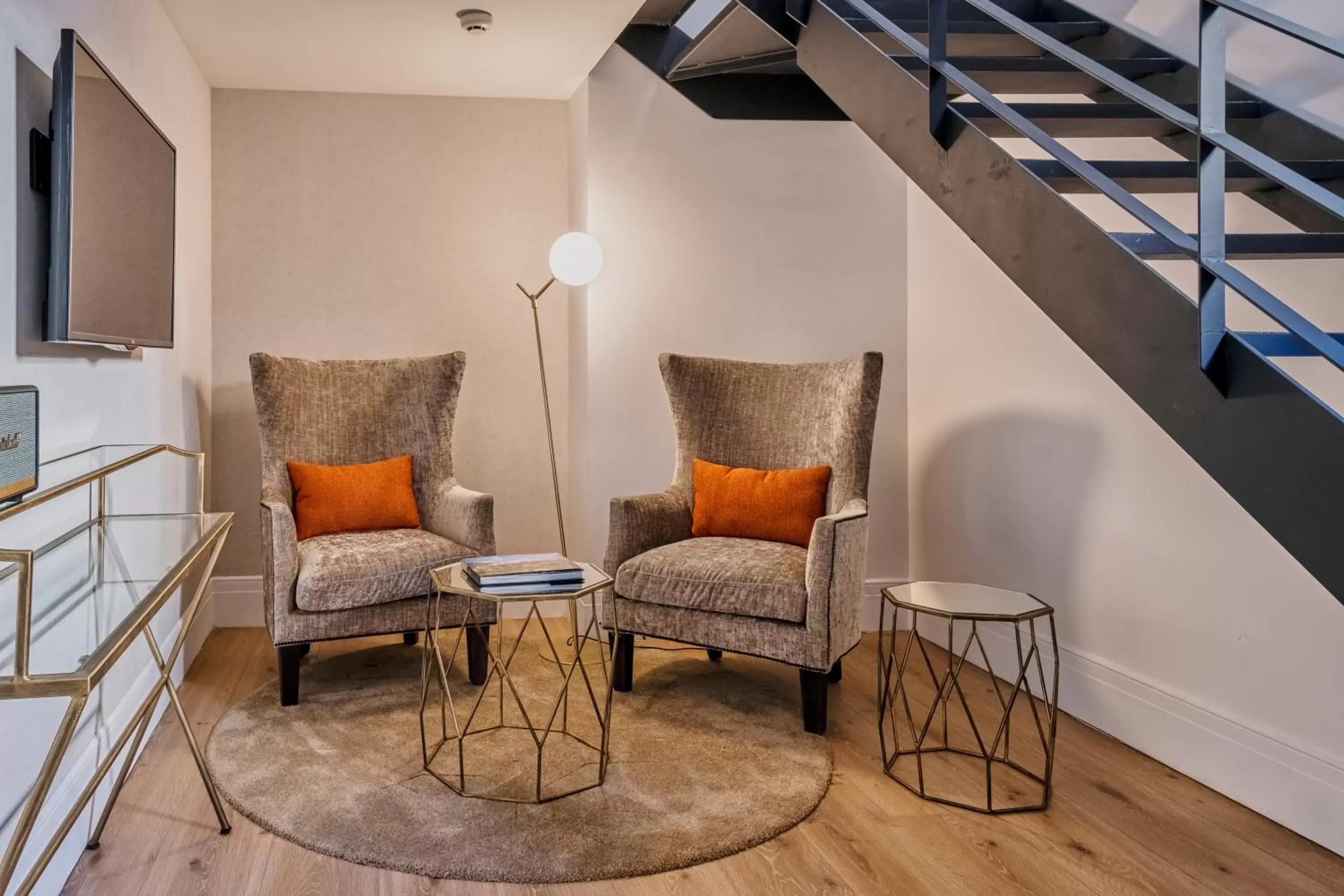 TV and multimedia, Seating Area in Boutique Hotel Posada Terra Santa