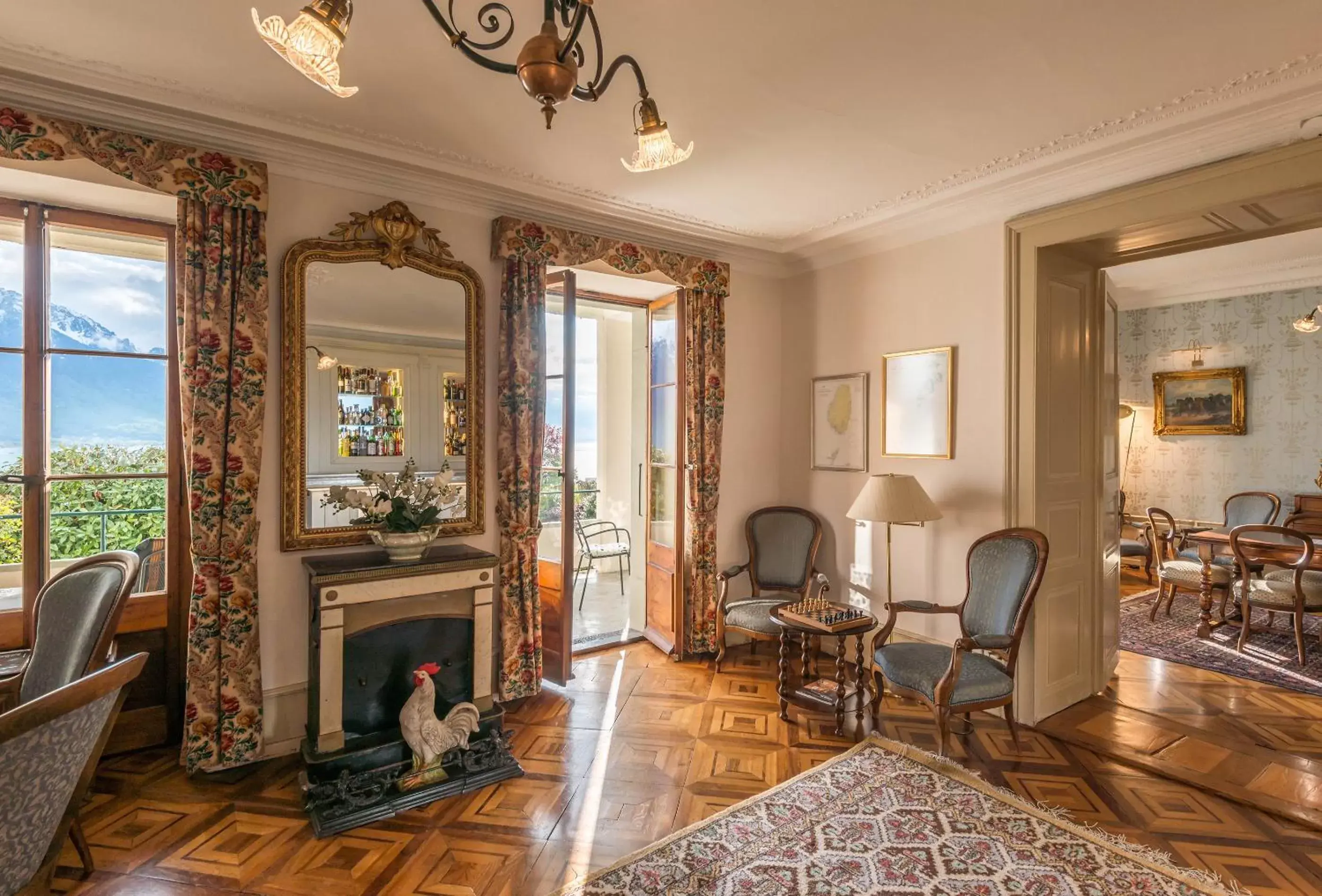 Lounge or bar, Seating Area in Swiss Historic Hotel Masson