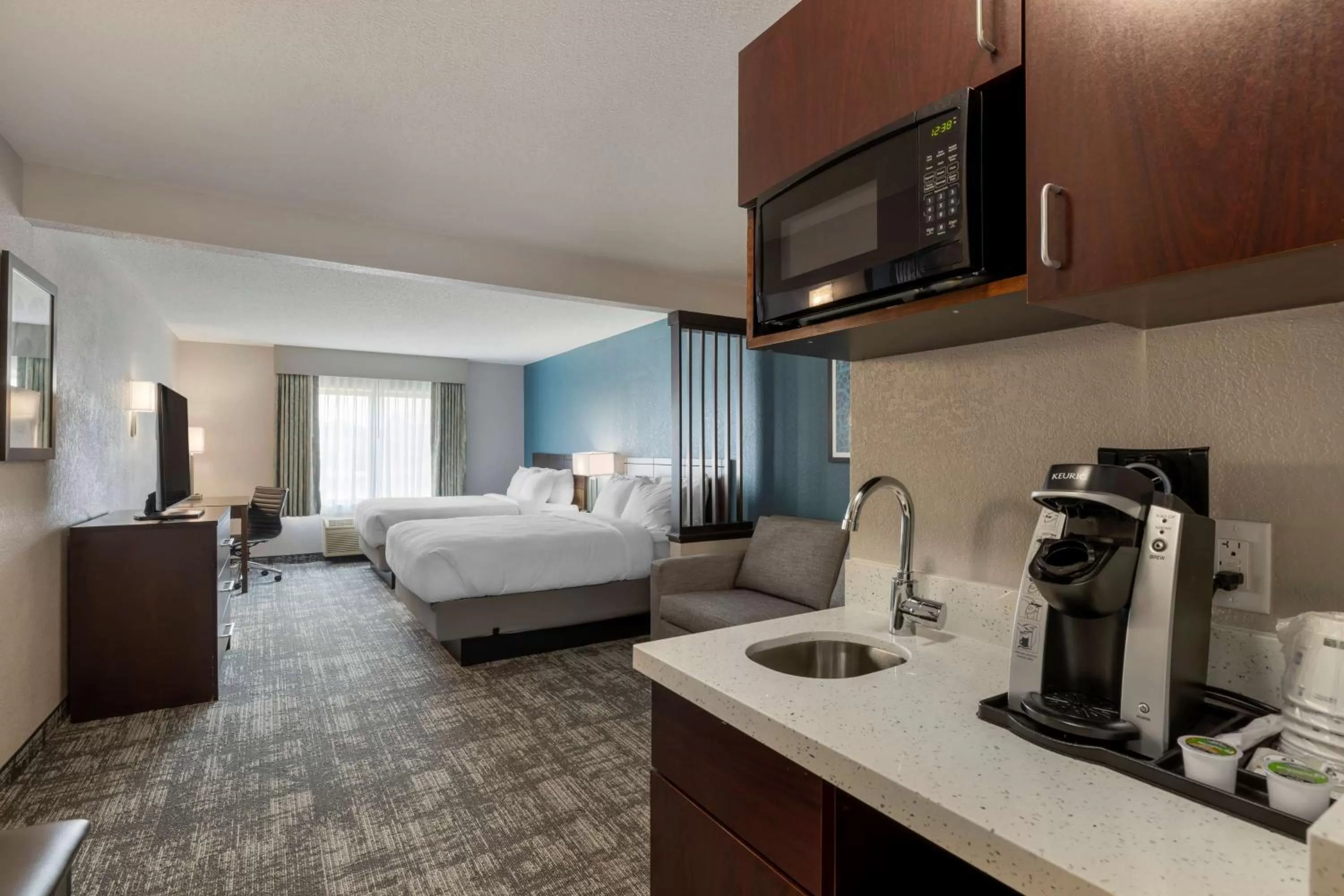 Bedroom, Bed in Best Western Watertown Inn & Suites