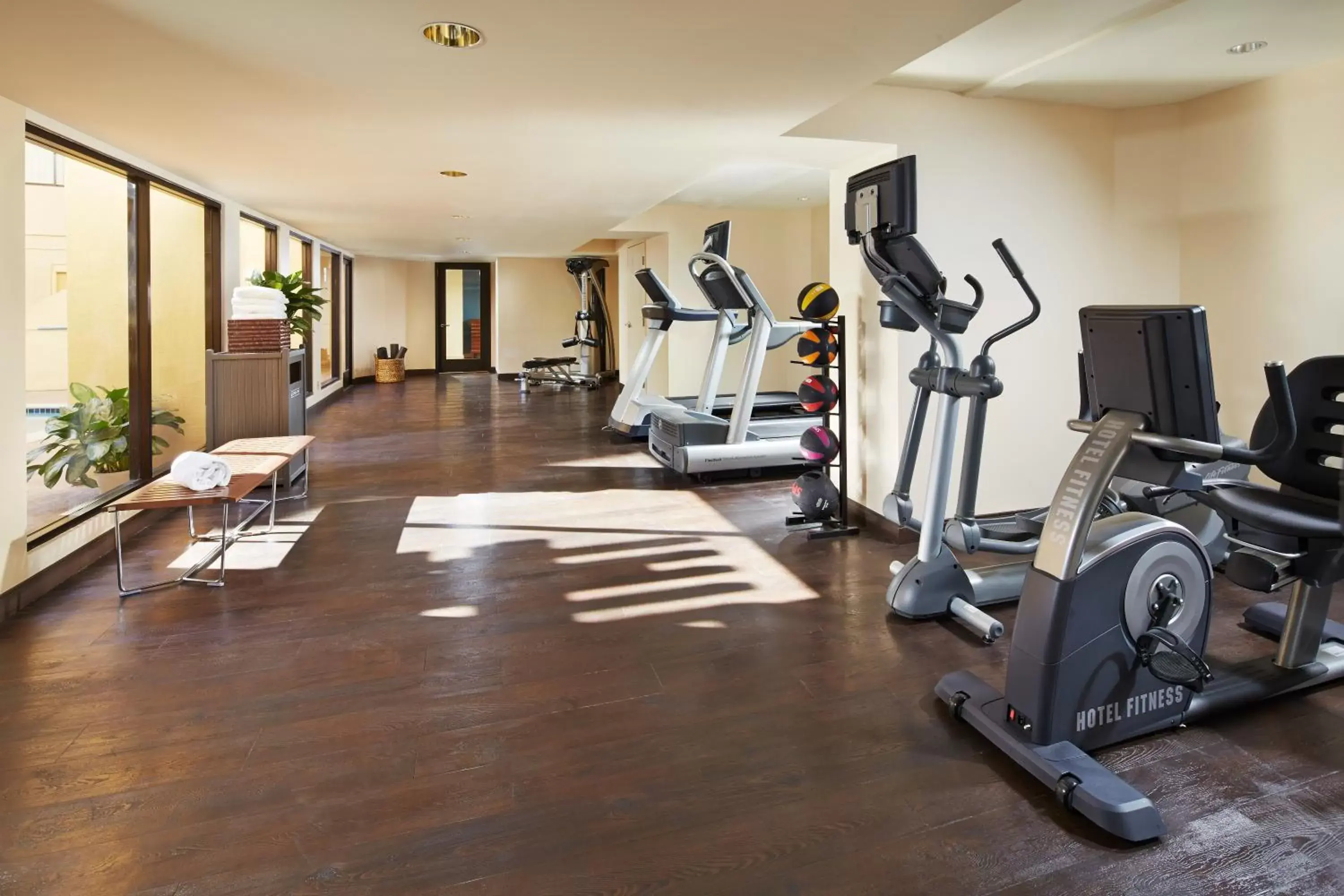 Fitness centre/facilities, Fitness Center/Facilities in The Anza-a Calabasas Hotel