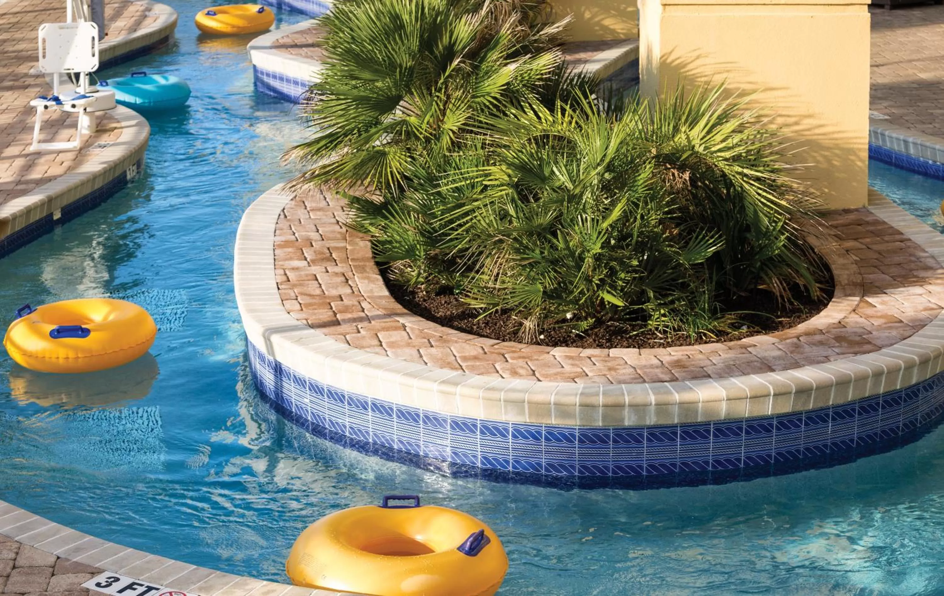 Swimming pool in Club Wyndham Ocean Boulevard