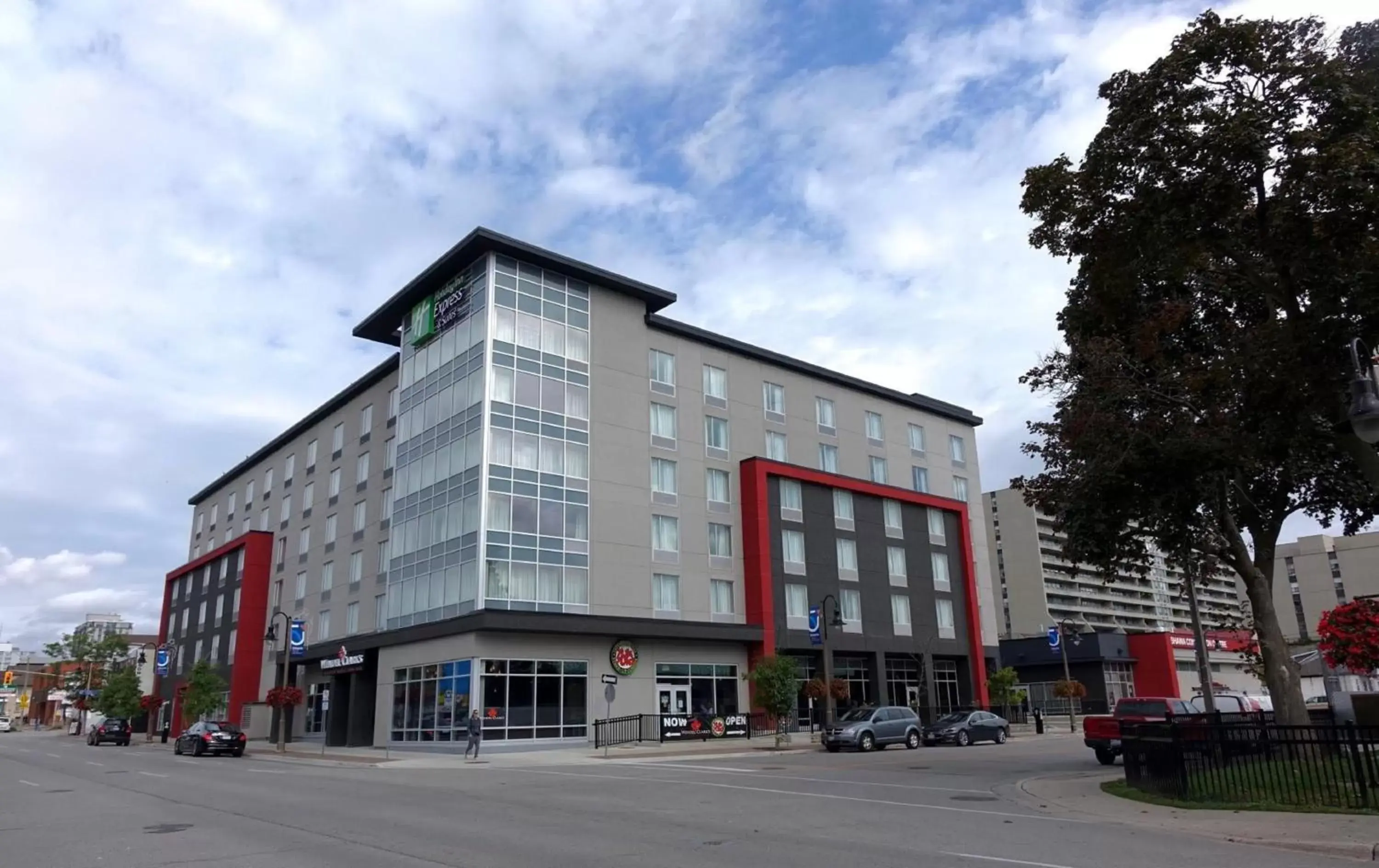 Property Building in Holiday Inn Express & Suites Oshawa Downtown - Toronto Area, an IHG Hotel