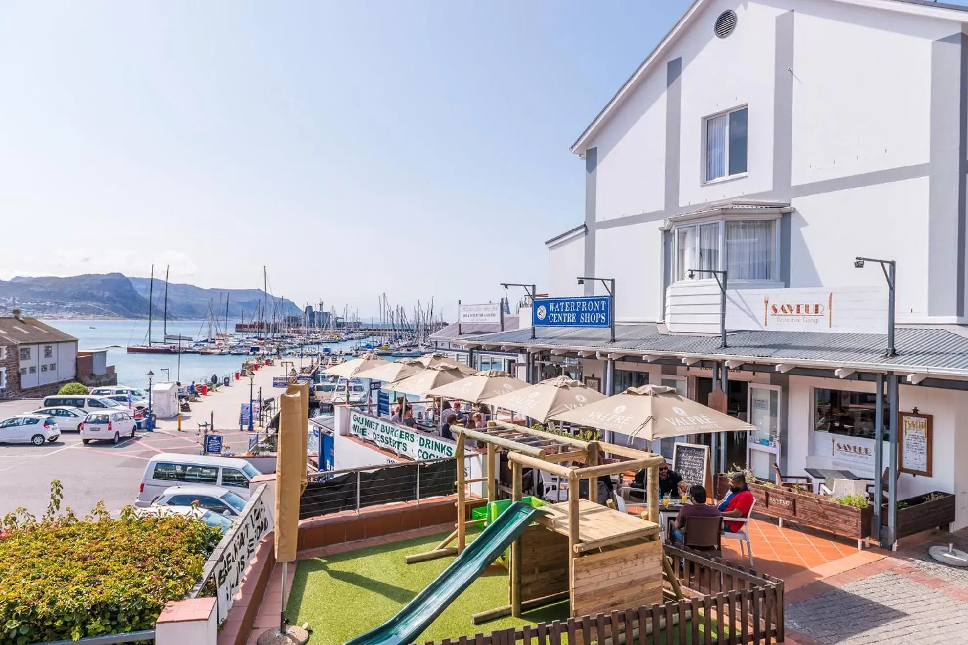 Restaurant/places to eat in Simon's Town Quayside Hotel