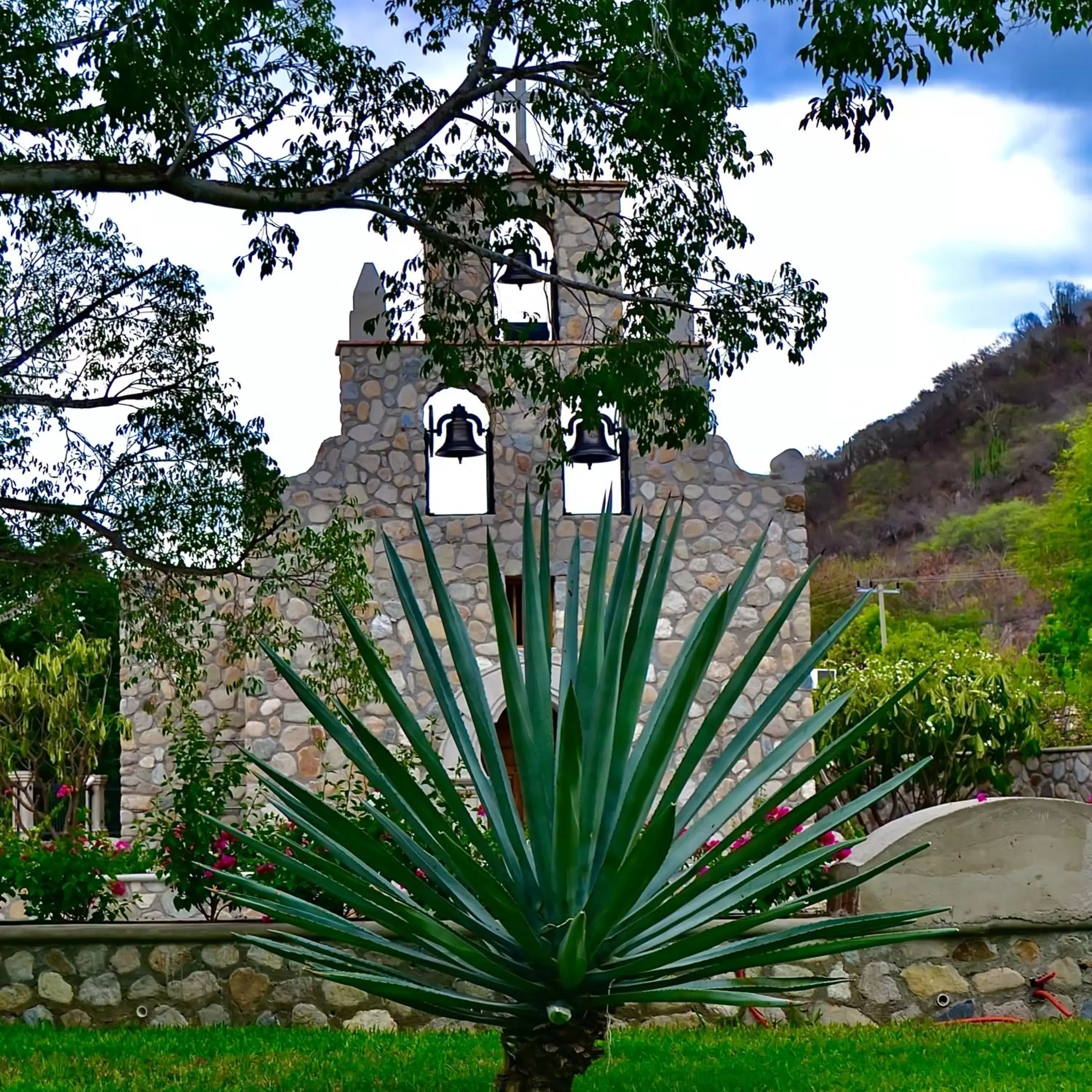 Property building in Hacienda de los Santos