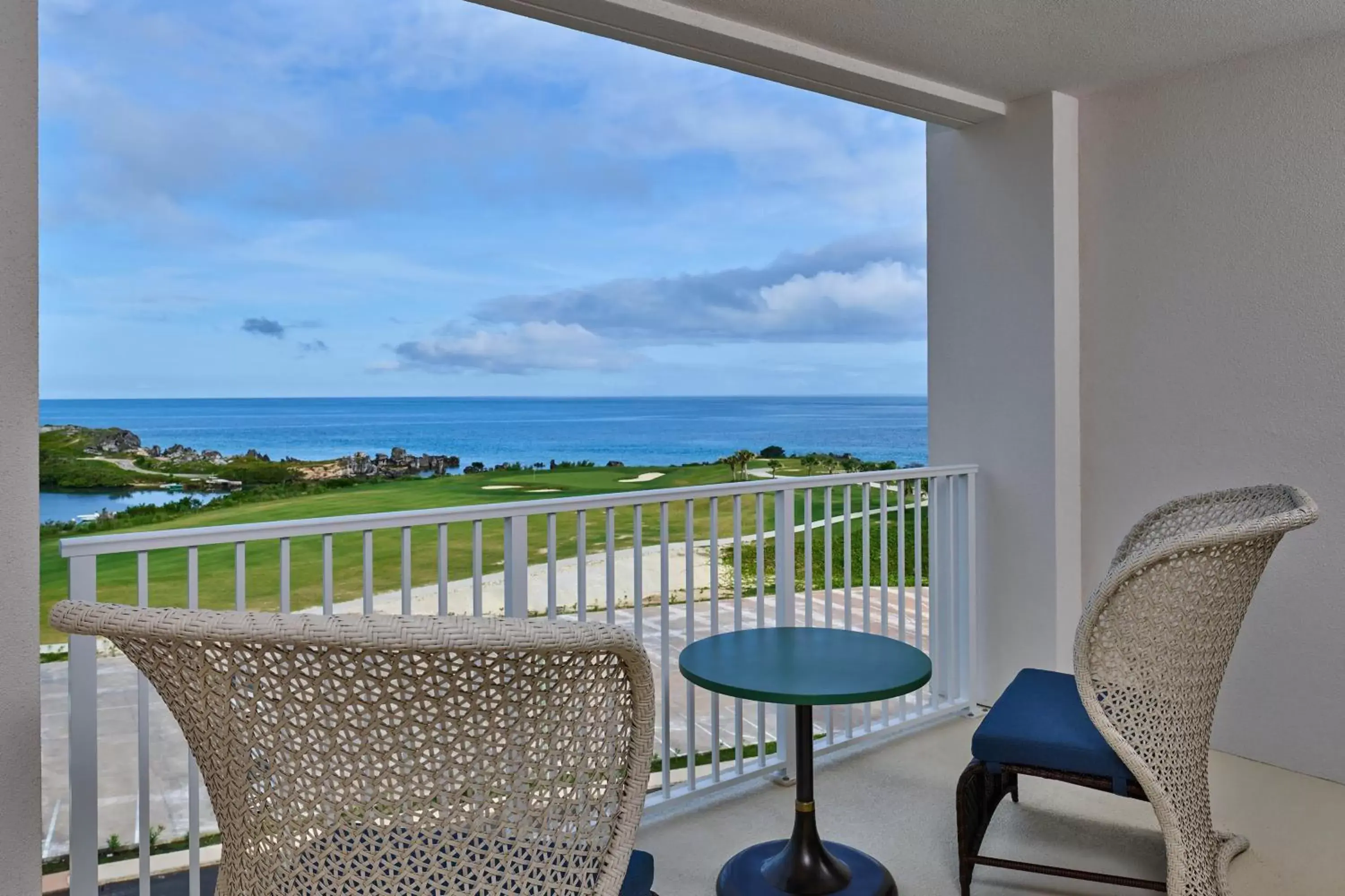 Photo of the whole room in The St Regis Bermuda Resort