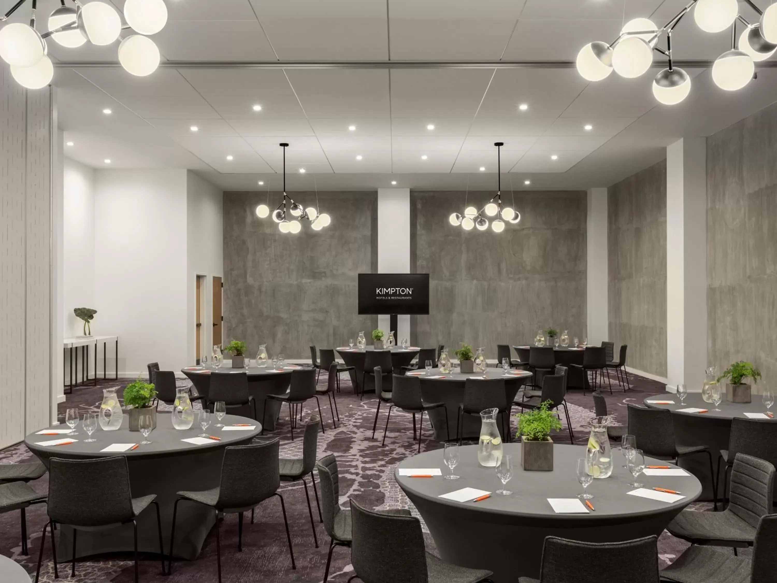 Meeting/conference room, Restaurant/Places to Eat in Kimpton Everly Hotel Hollywood, an IHG Hotel