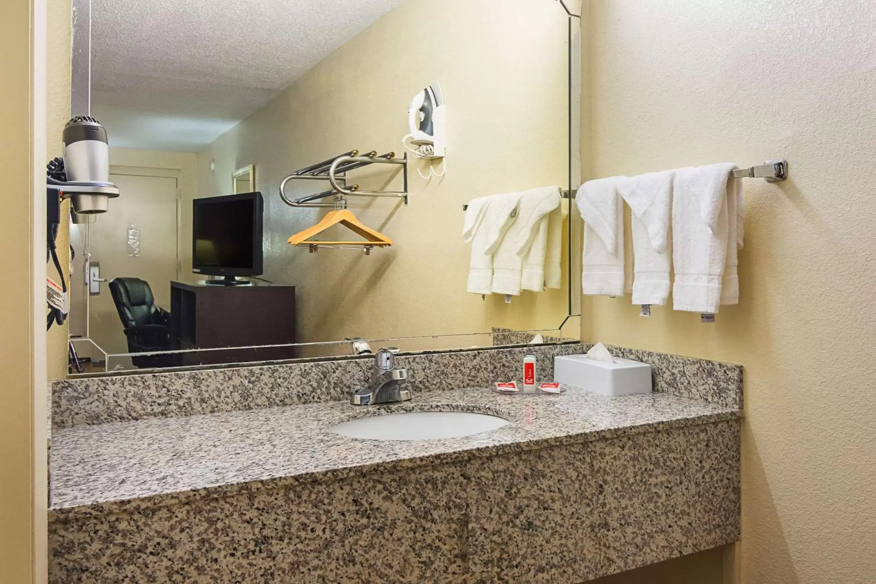 Photo of the whole room, Bathroom in Econo Lodge Research Triangle Park