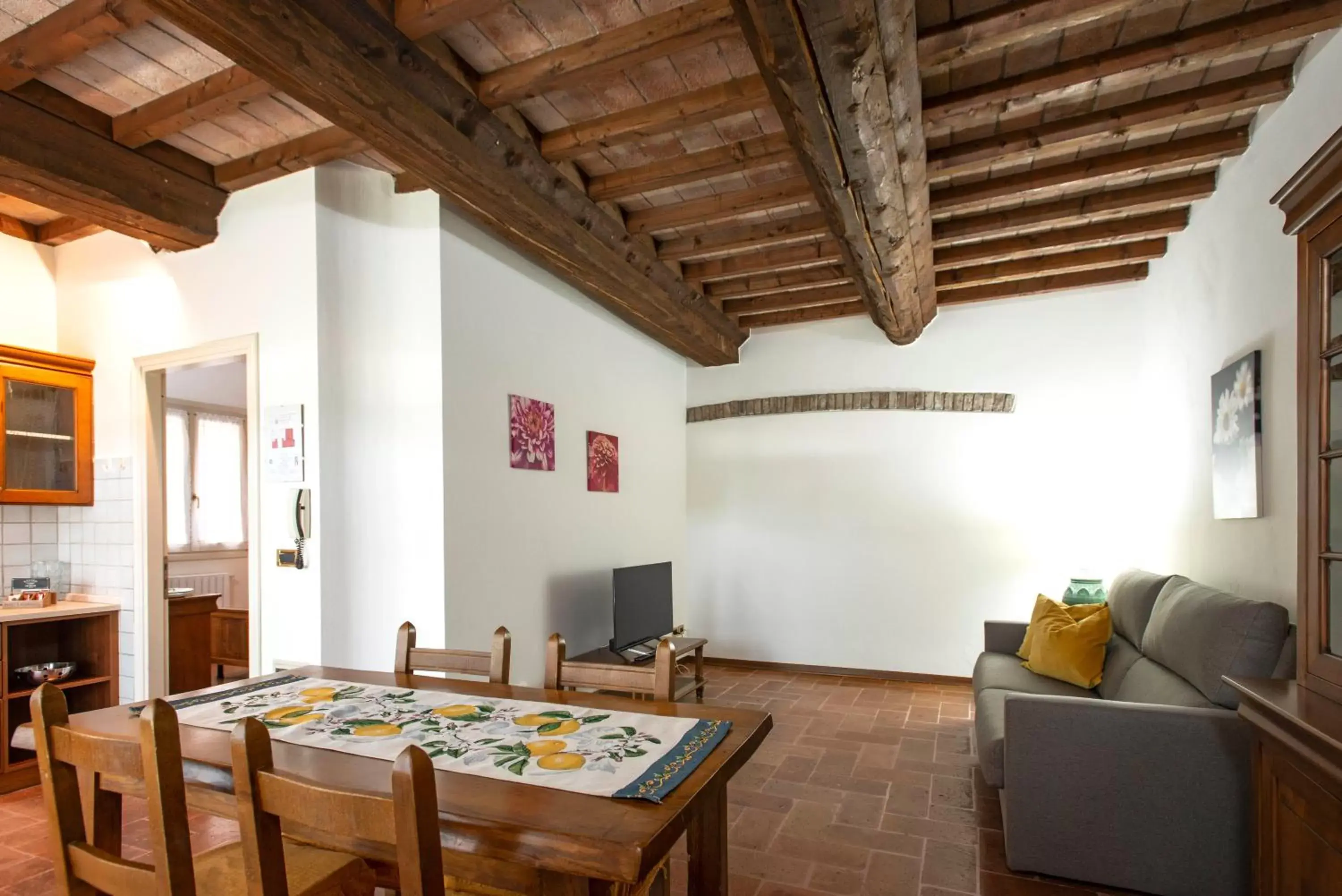 TV and multimedia in Residence Antico Borgo