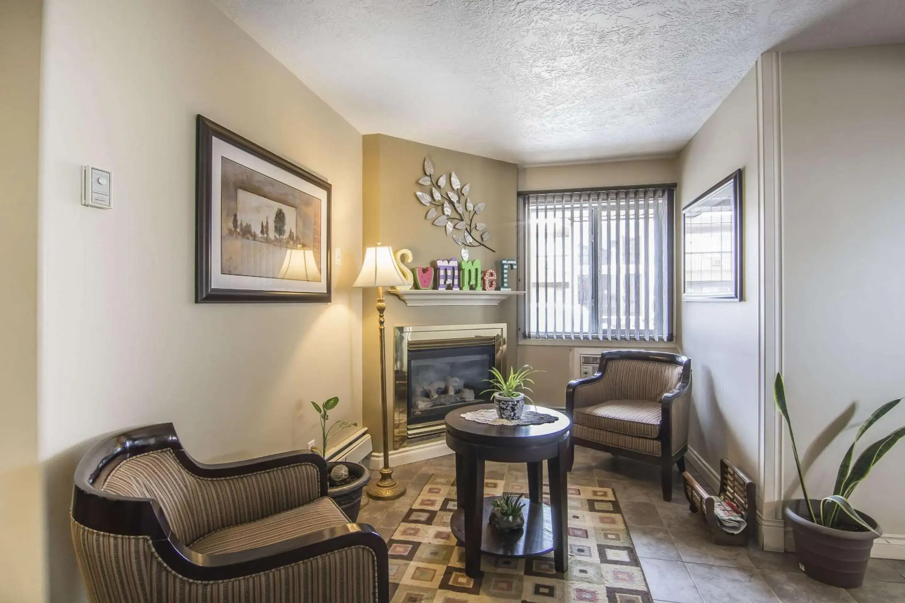 Lobby or reception, Seating Area in Econo Lodge  Inn & Suites