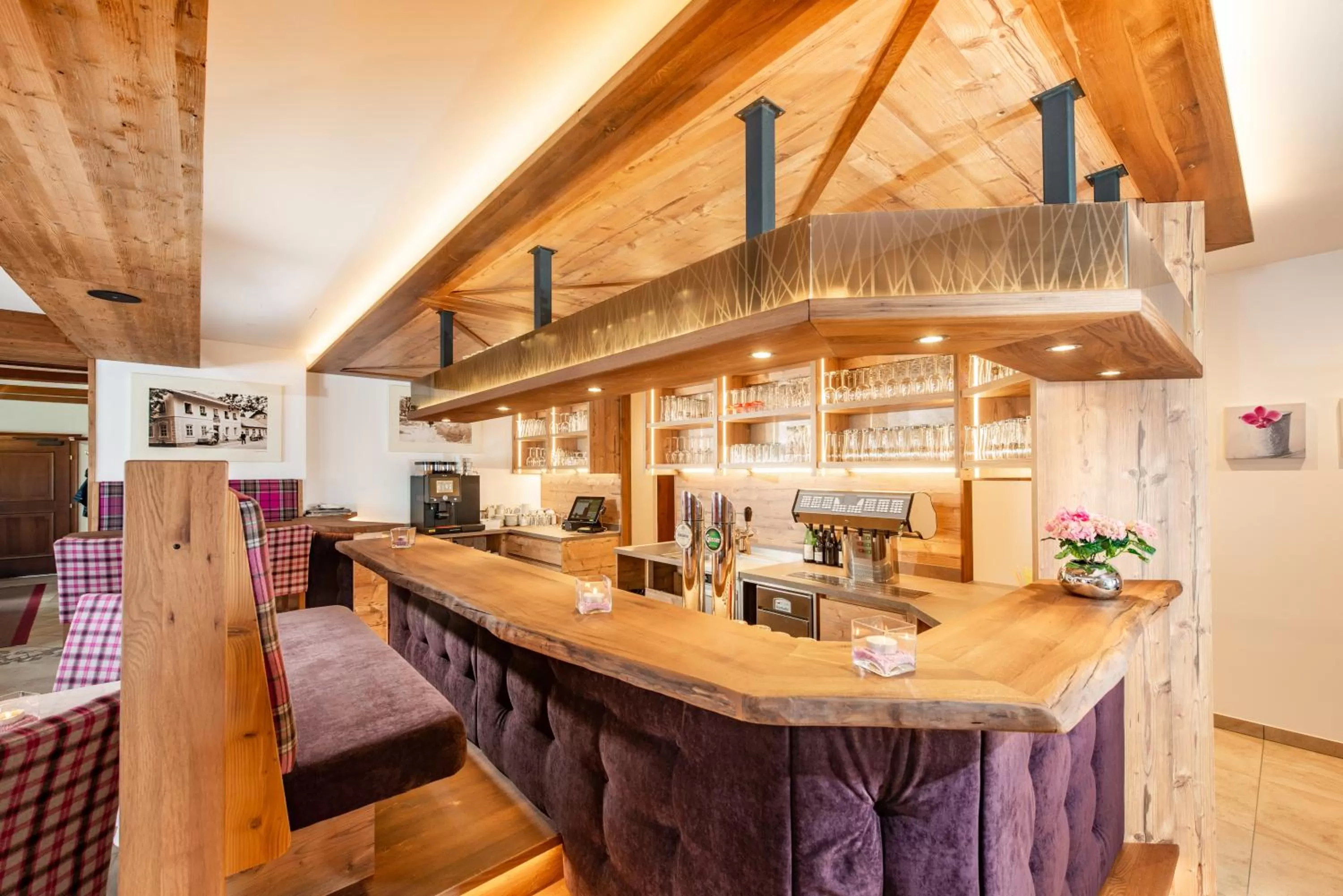 Lounge or bar in Hotel-Restaurant Schwaiger***