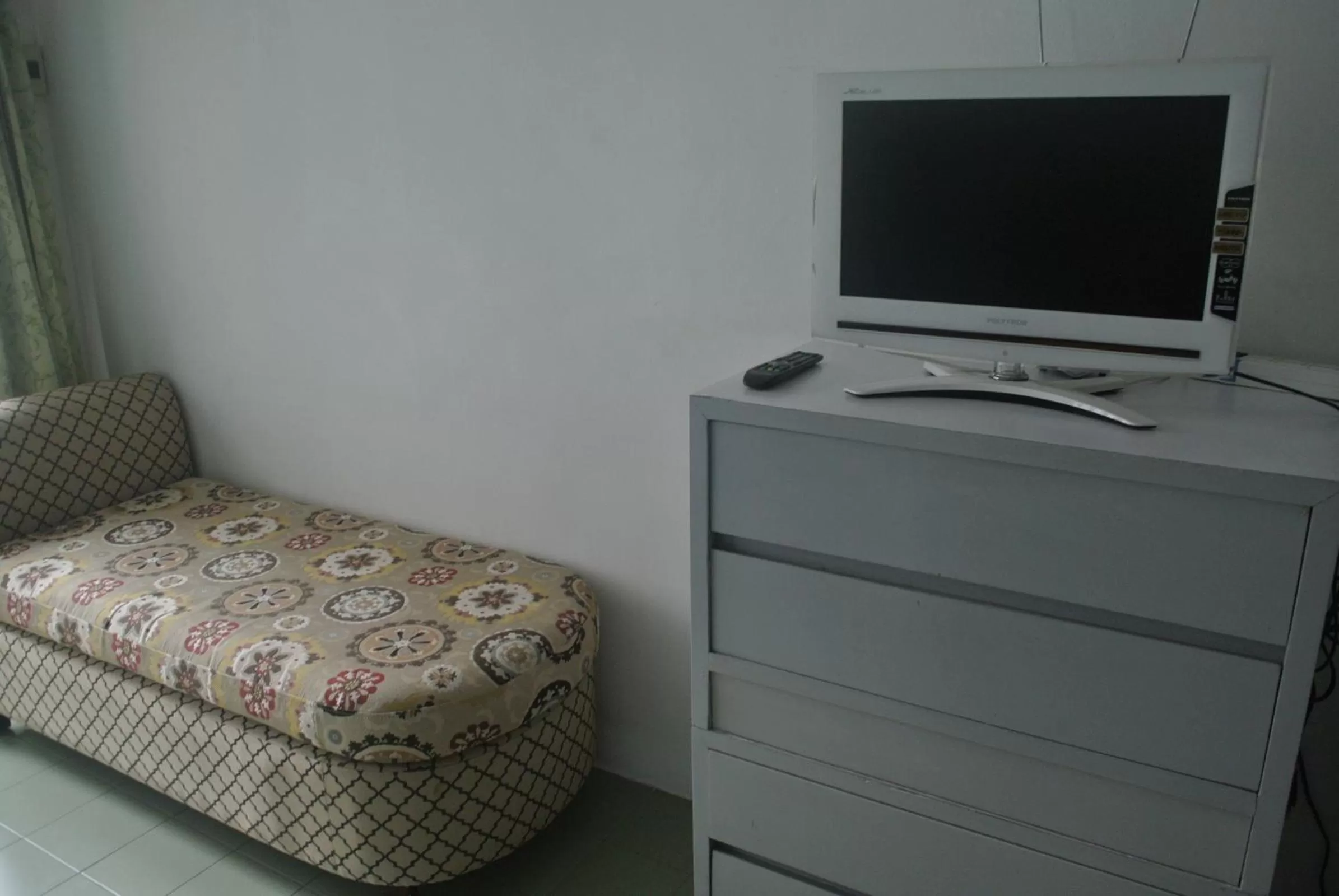 Decorative detail, Bed in Oriental Smile Hotel