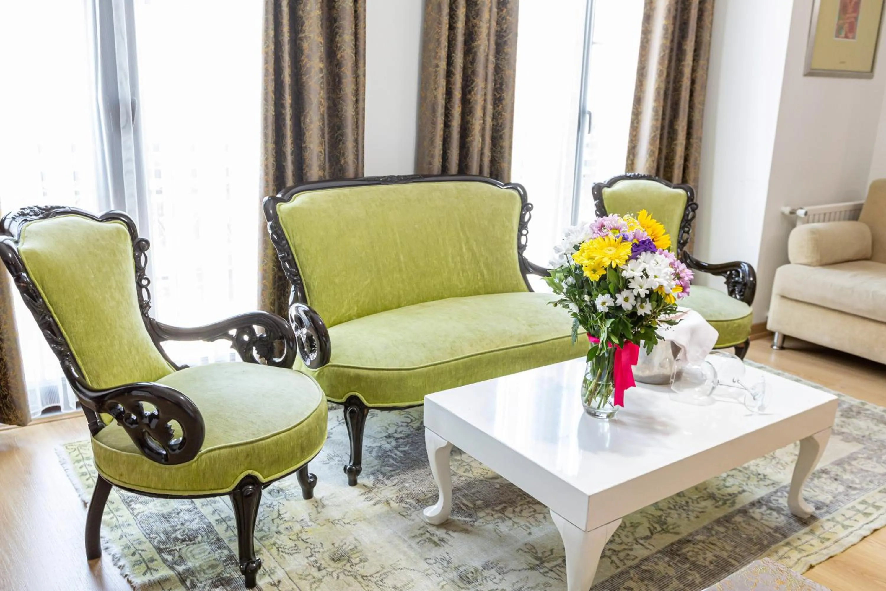 Seating area in Kumru Hotel