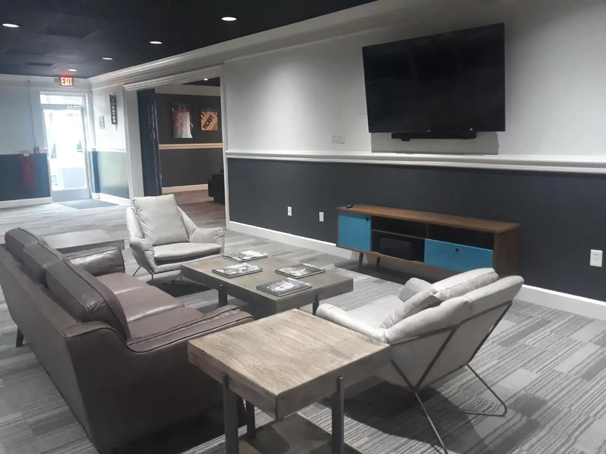 TV and multimedia, TV/Entertainment Center in Hillside Crossing Nashville a Ramada by Wyndham