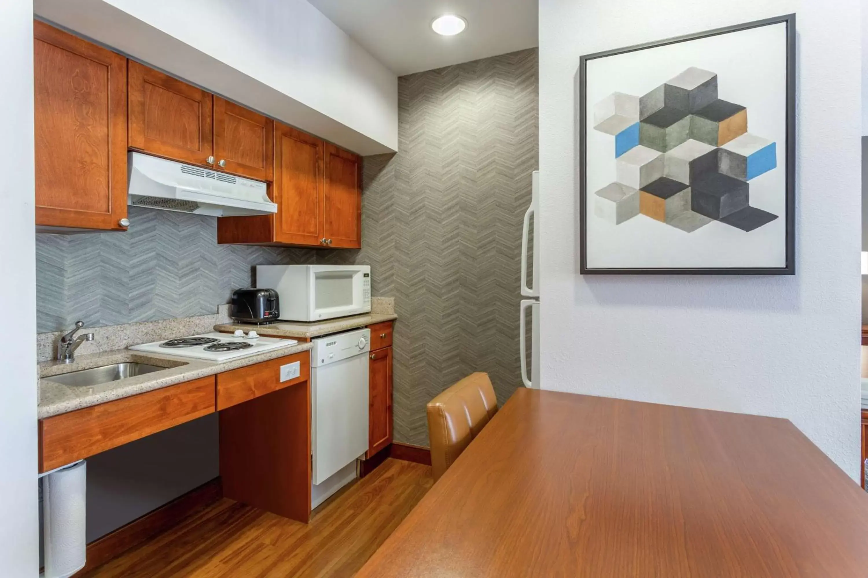 Kitchen or kitchenette, Kitchen/Kitchenette in Homewood Suites by Hilton Albany