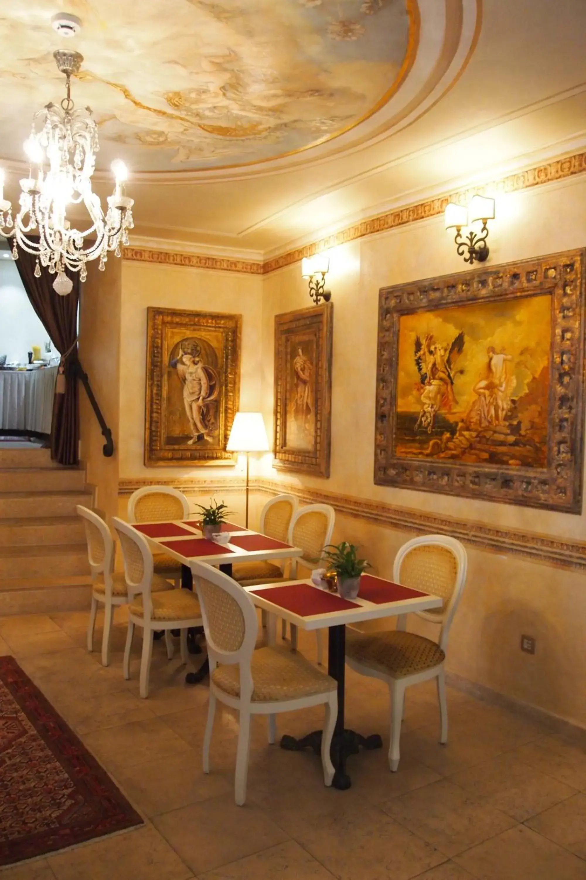 Restaurant/places to eat, Seating Area in Heritage Hotel Life Palace