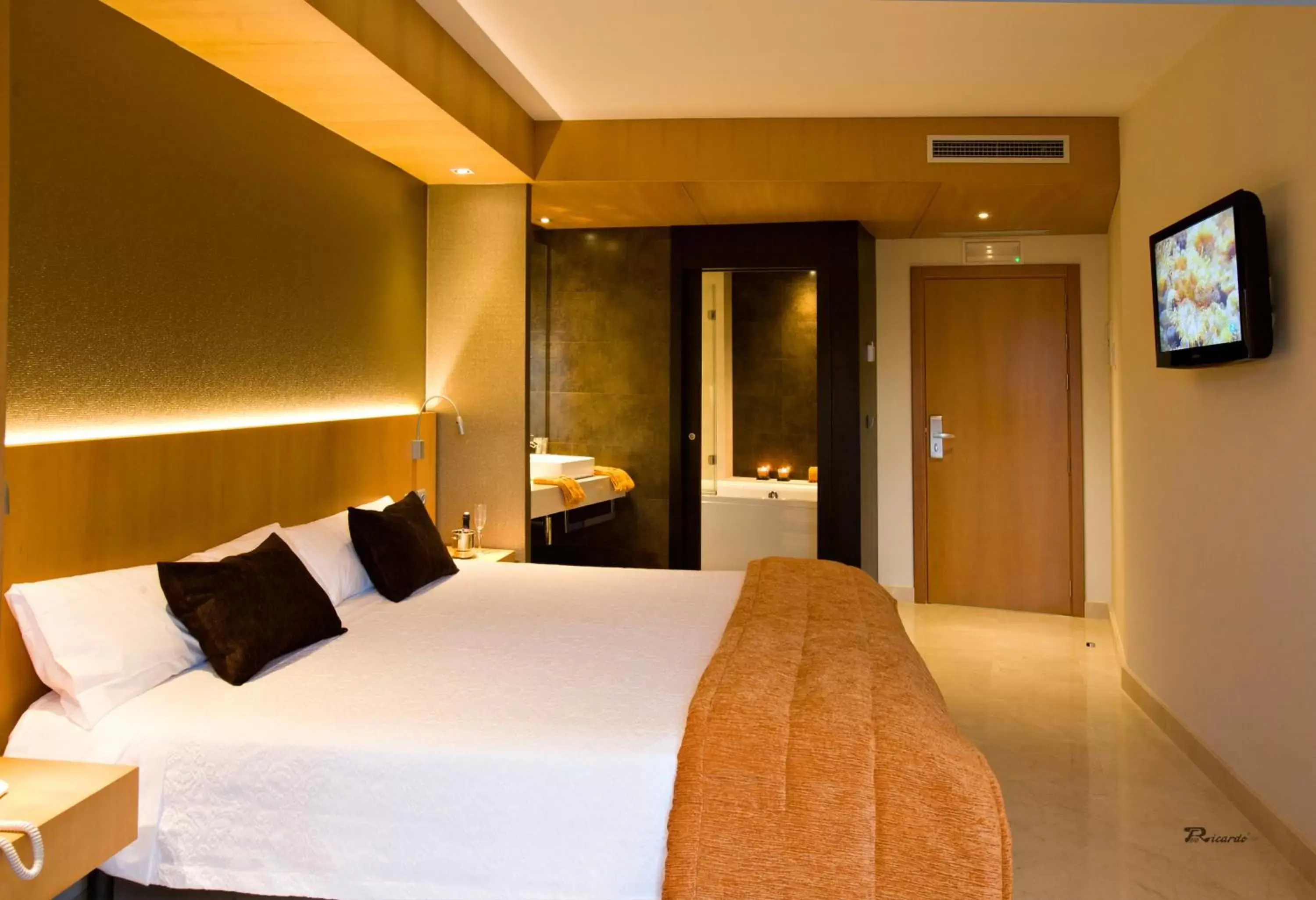 Photo of the whole room, Bed in Hotel Barrameda