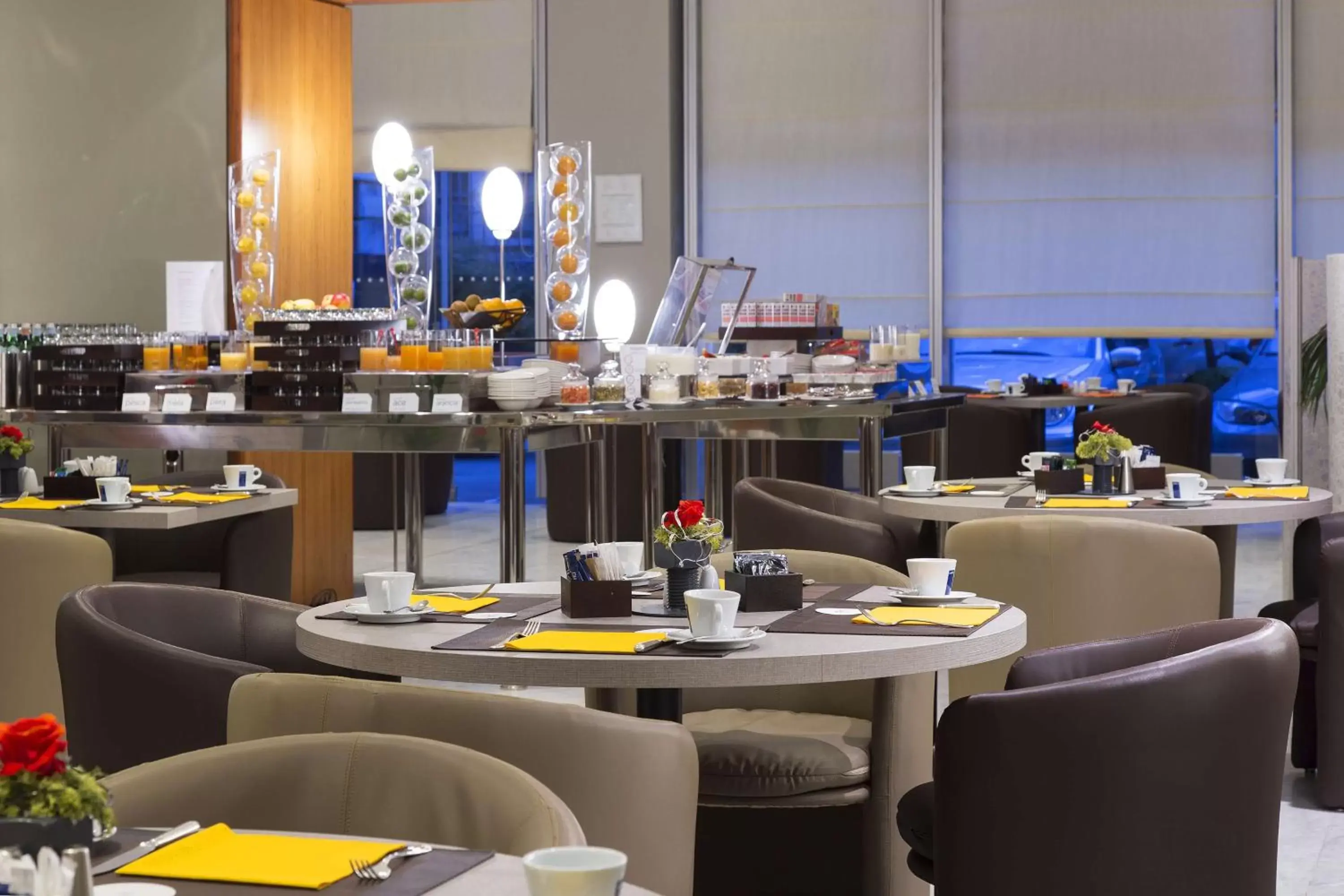 Breakfast, Restaurant/Places to Eat in NH Torino Lingotto Congress