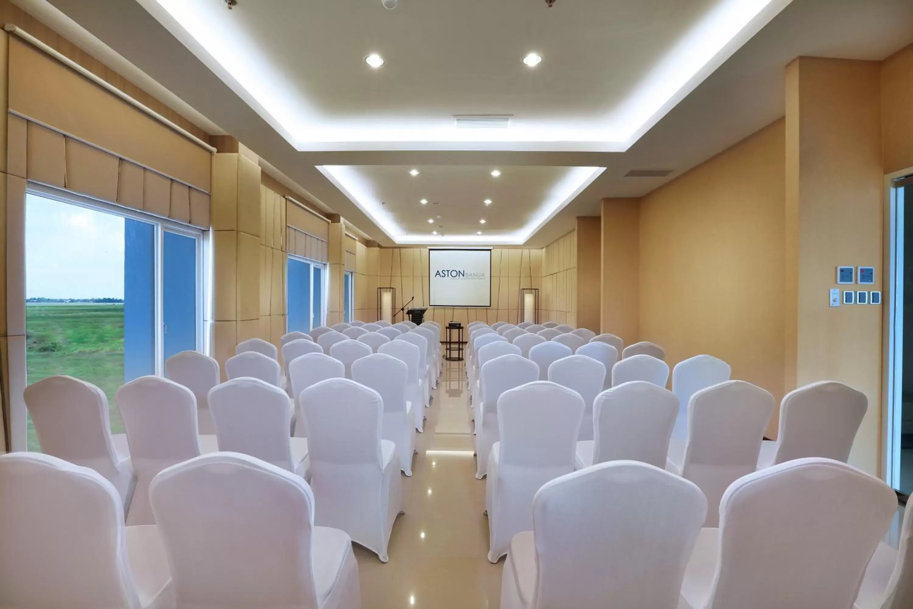 Business facilities in ASTON Banua Banjarmasin Hotel & Convention Center