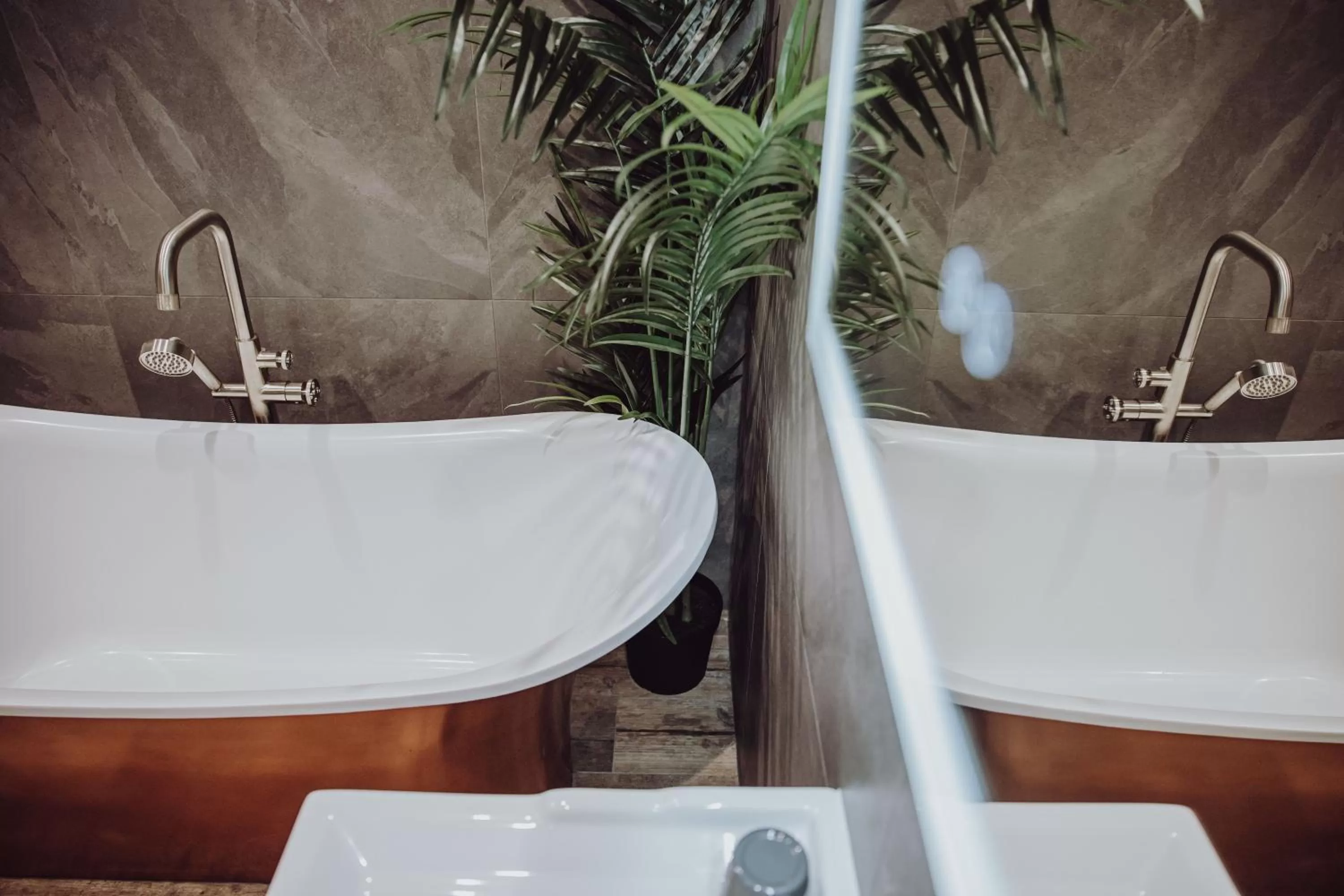 Bathroom in South Causey Inn