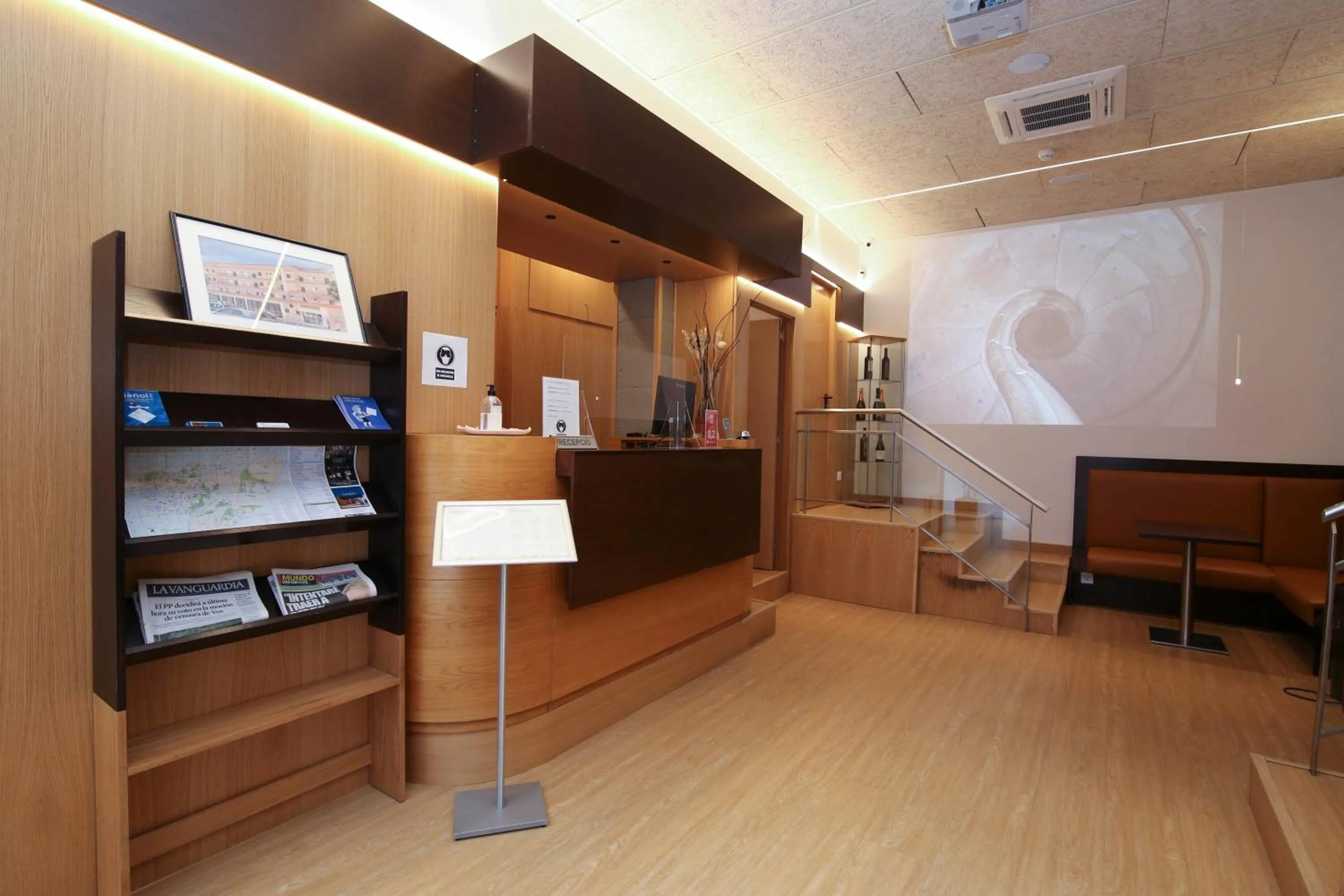 Lobby or reception in Hotel Esplugues