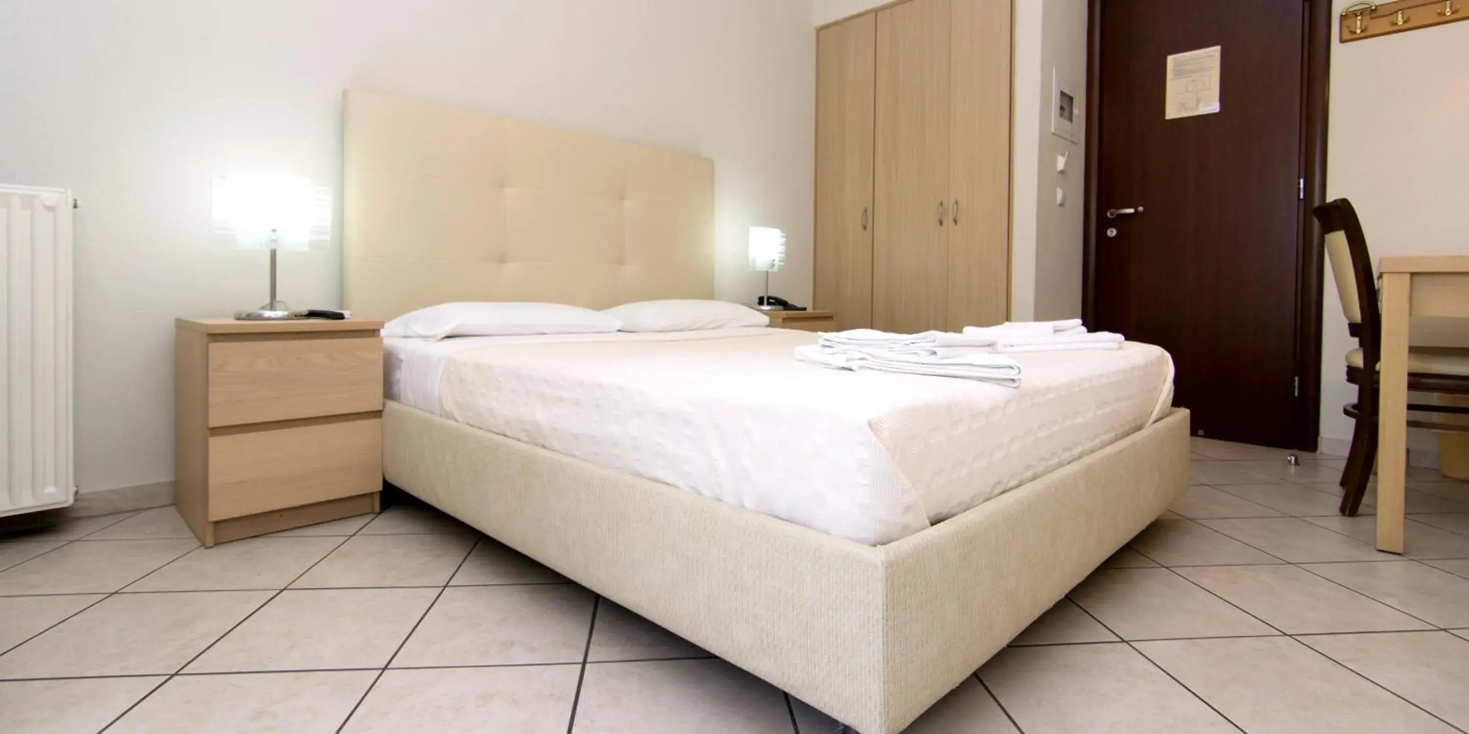 Bed in San Nectarios