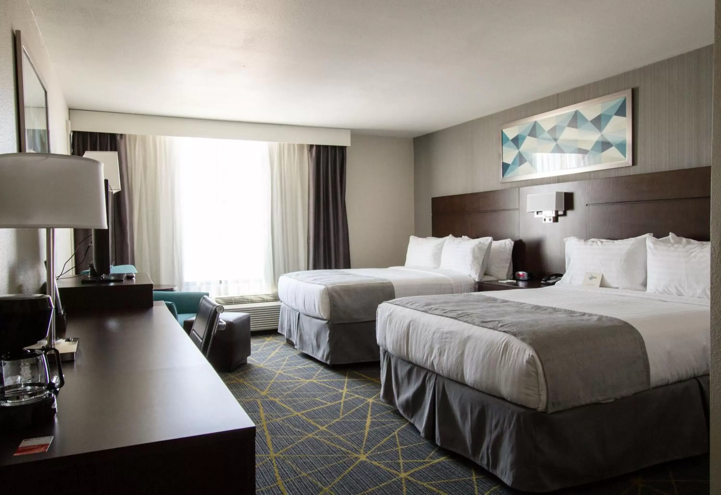 Photo of the whole room, Bed in Holiday Inn Victorville, an IHG Hotel