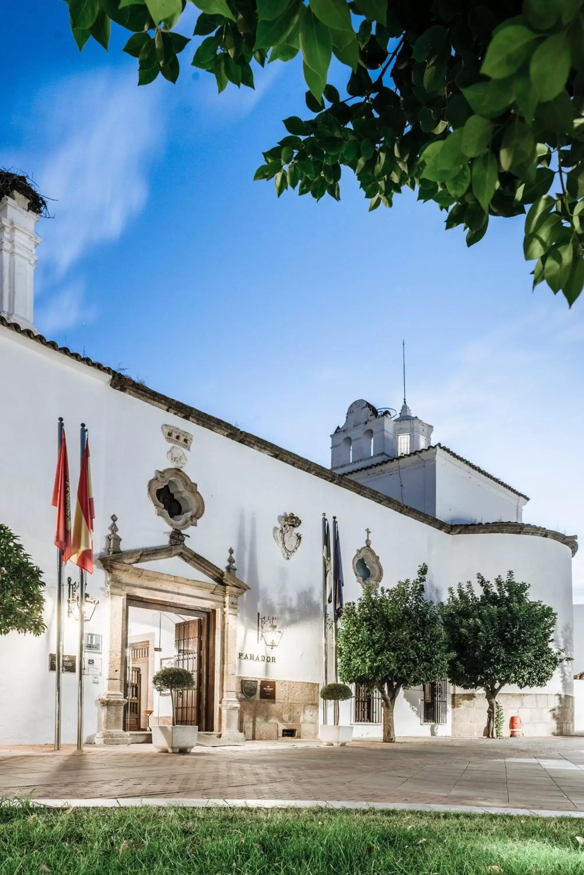 Facade/entrance, Property Building in Parador de Mérida