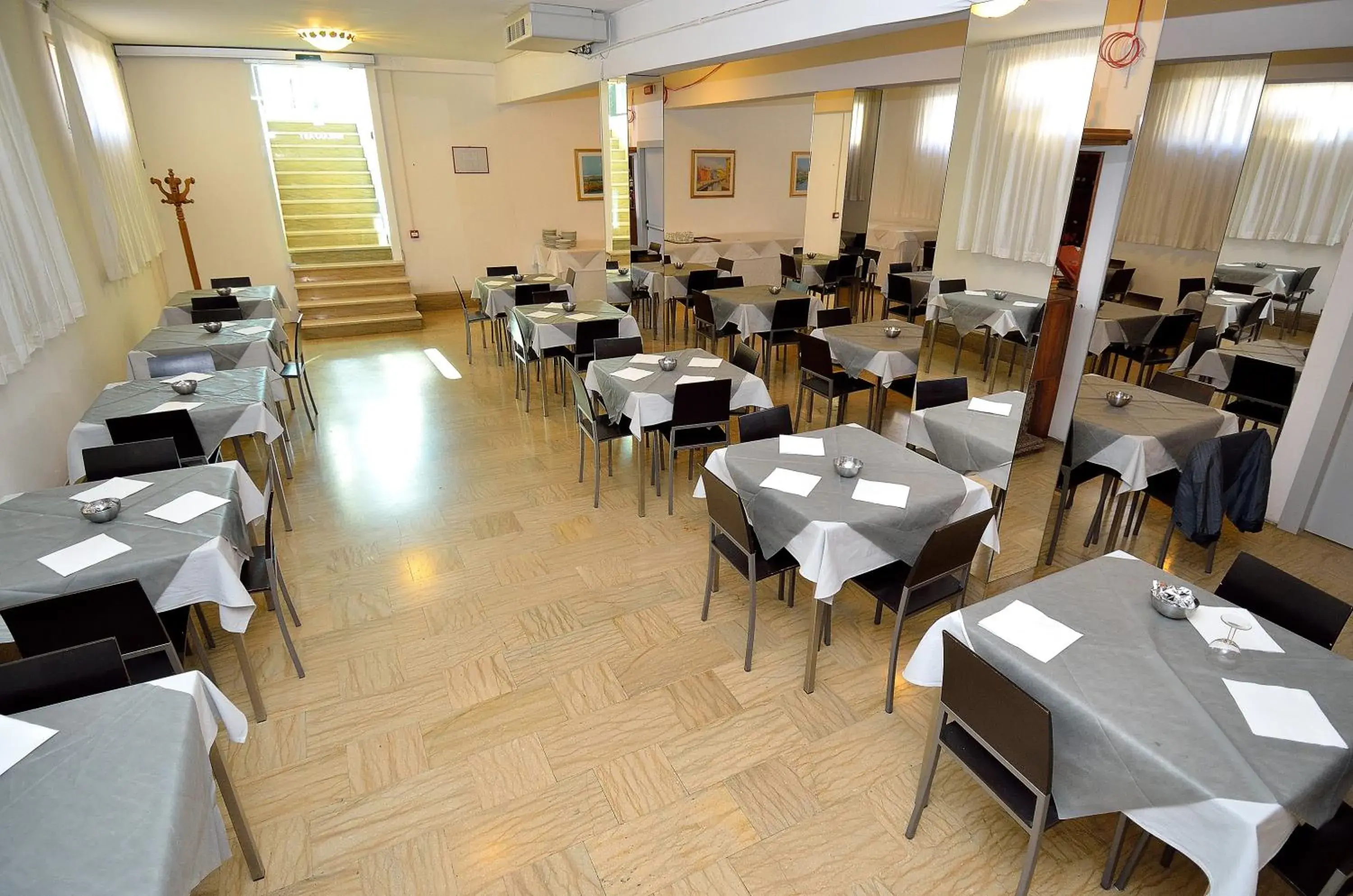 Restaurant/places to eat in Hotel San Giuliano Restaurant/places to eat in Hotel San Giuliano