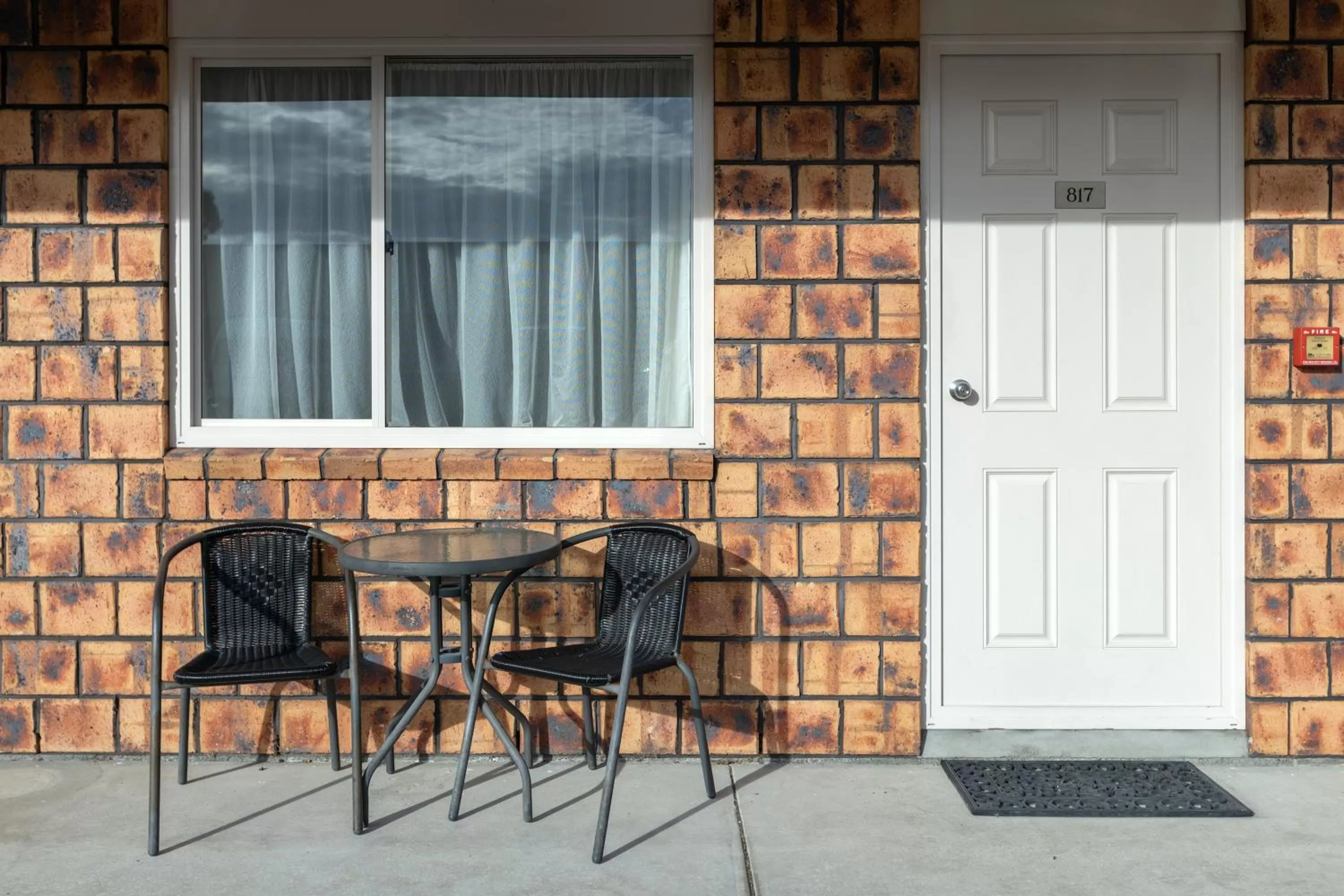 Seating area in BK's Chardonnay Motor Lodge