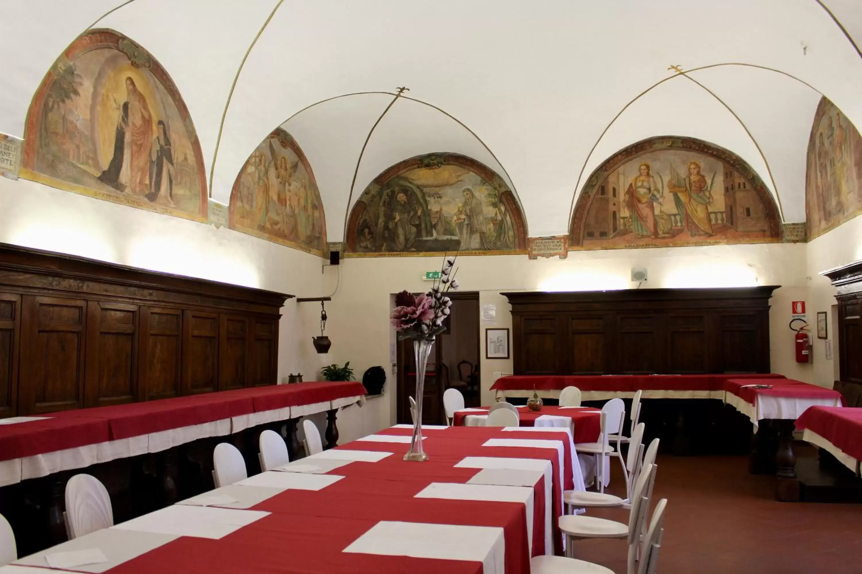 Restaurant/Places to Eat in Monastero SS. Annunziata