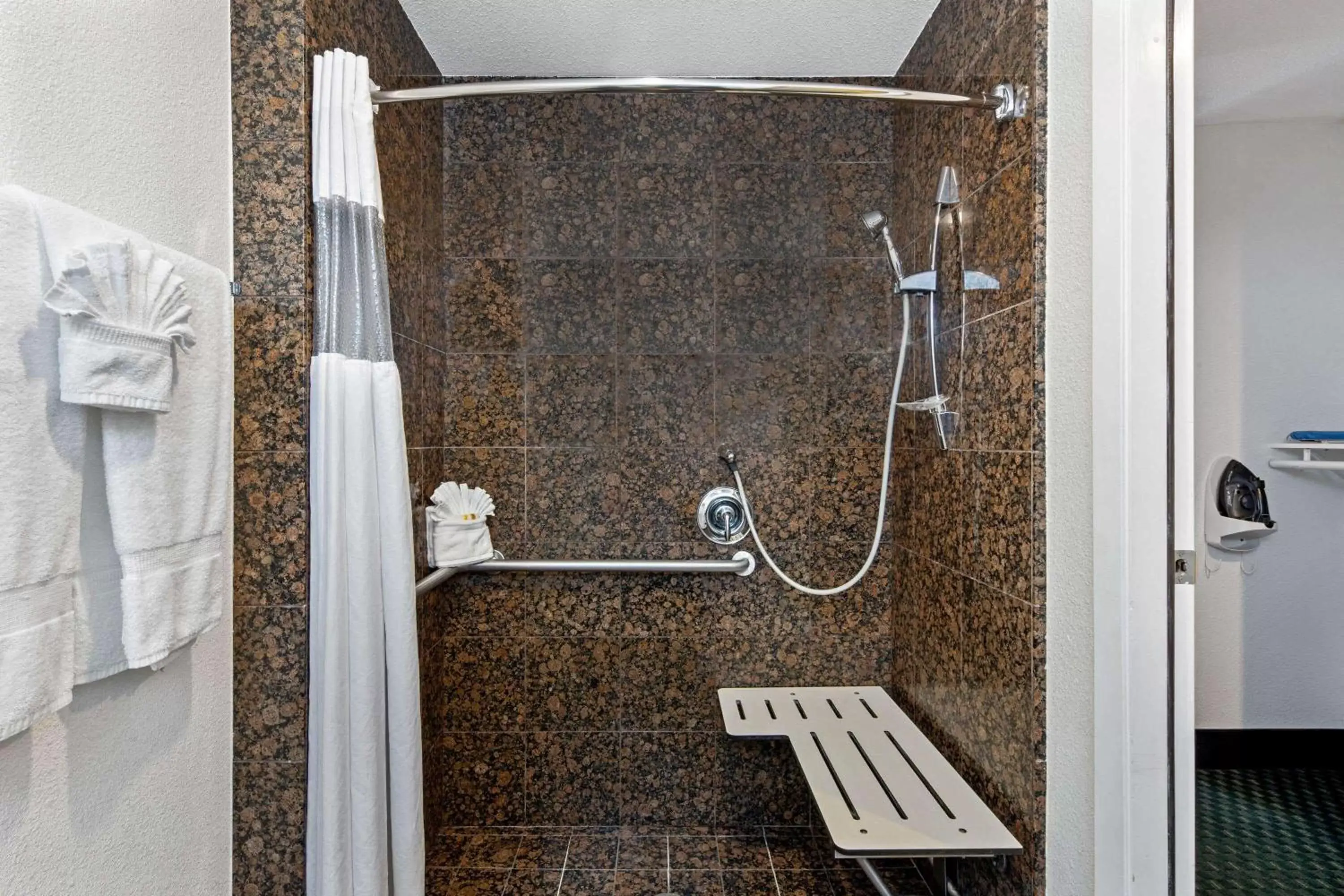 Shower, Bathroom in La Quinta Inn by Wyndham Berkeley