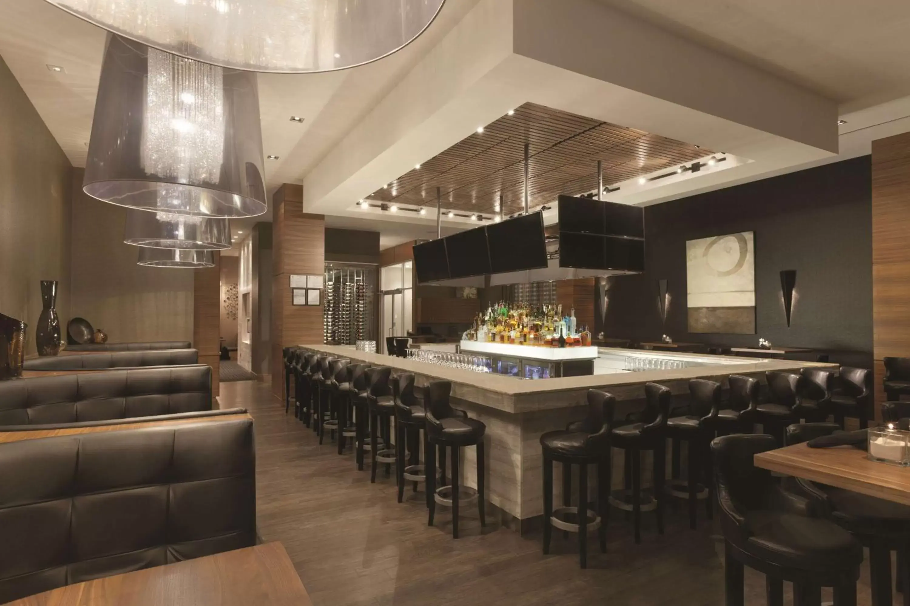 Lounge or bar, Lounge/Bar in Radisson Hotel & Conference Center Calgary Airport East