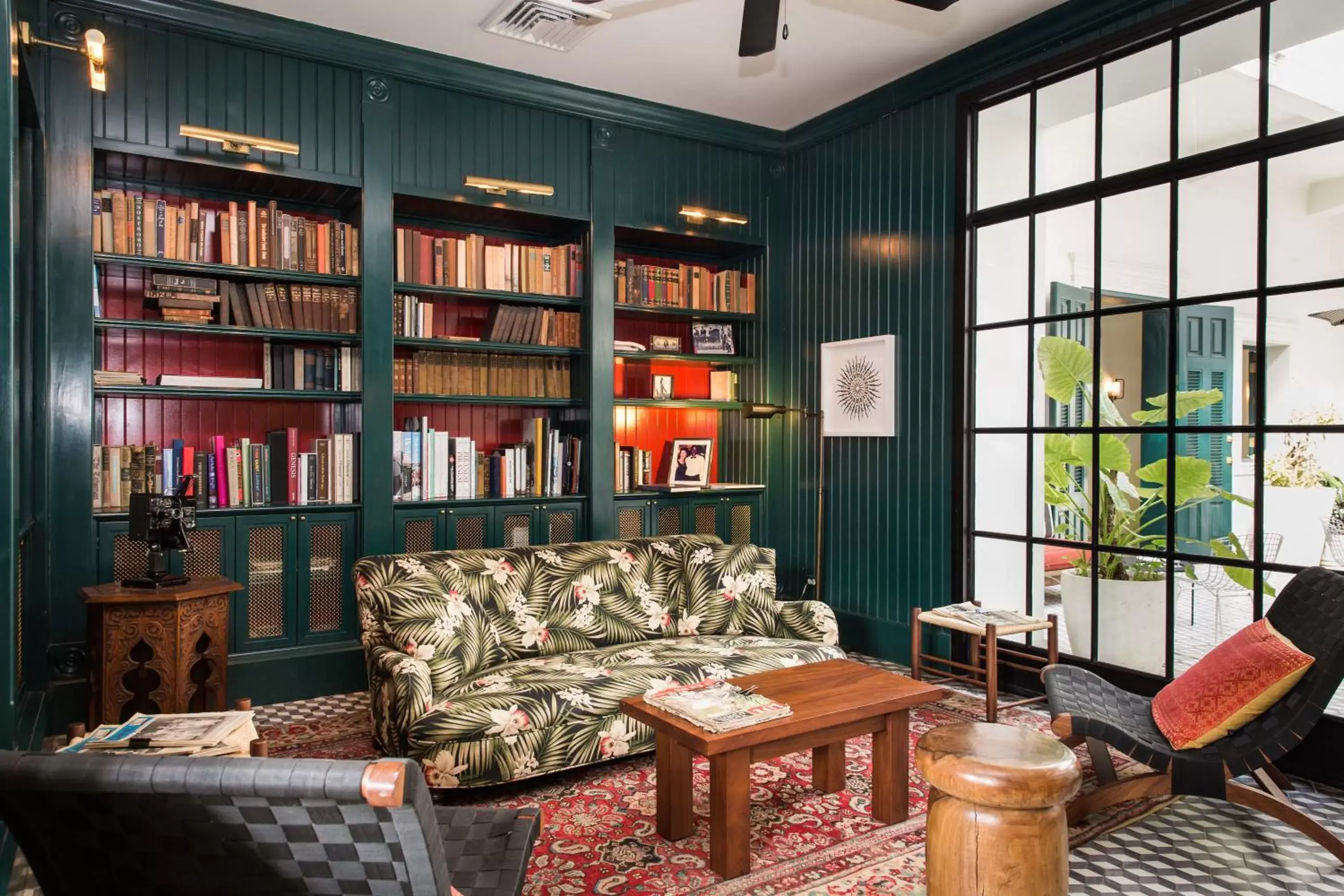 Library in American Trade Hotel