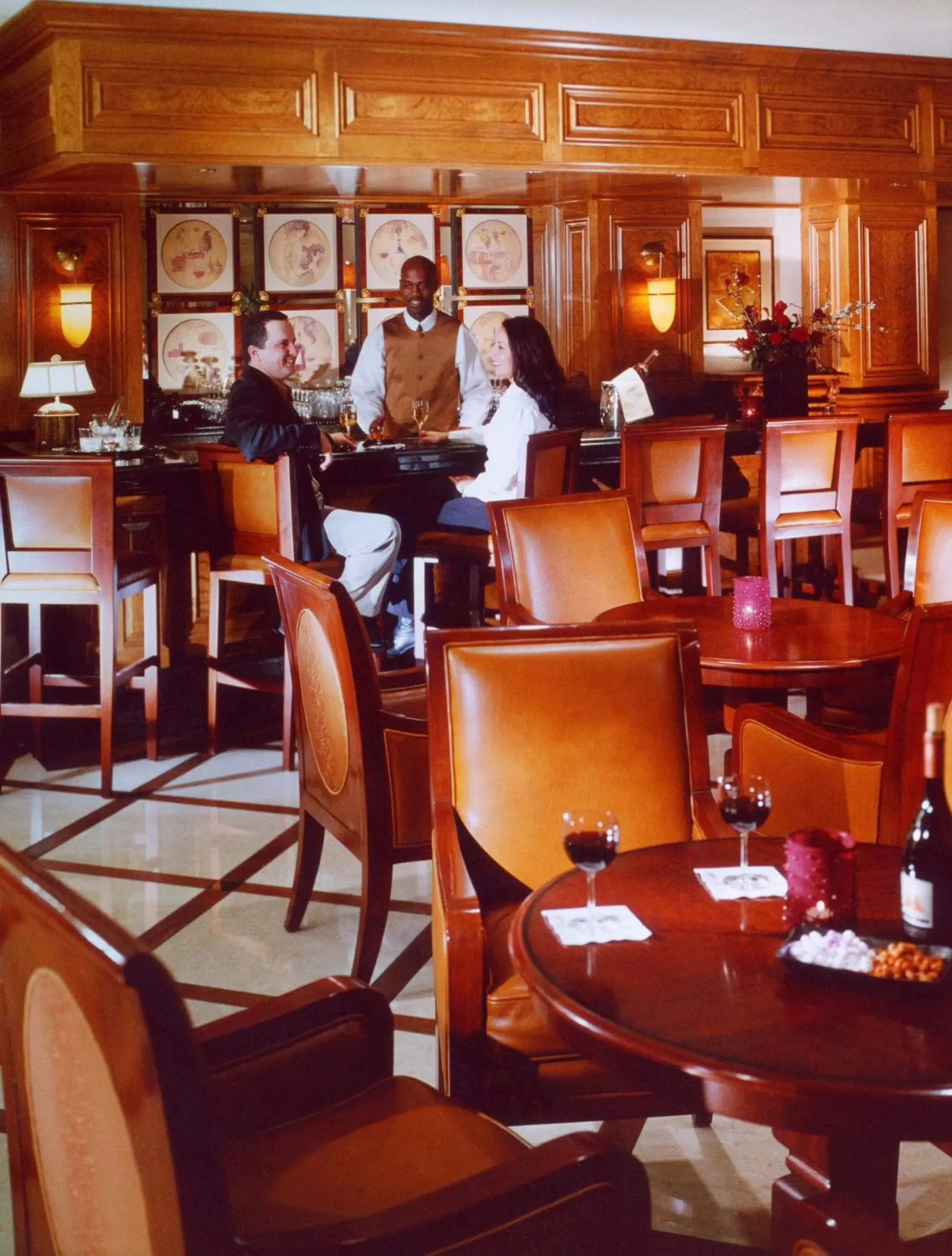 Lounge or bar, Restaurant/Places to Eat in The Rose Hotel
